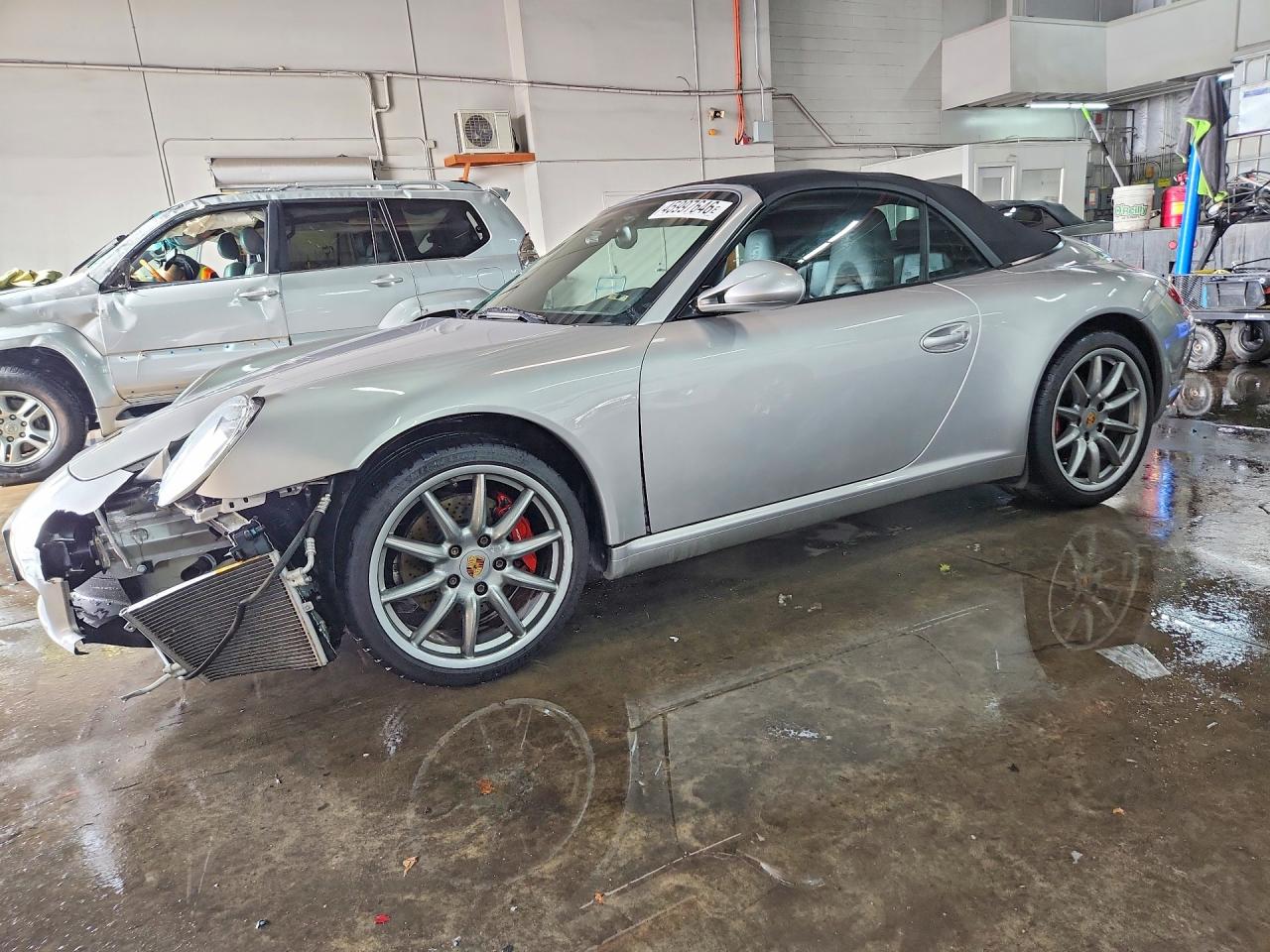 2011 Porsche 911 Carrera 2 Silver vin: WP0CA2A90BS740089