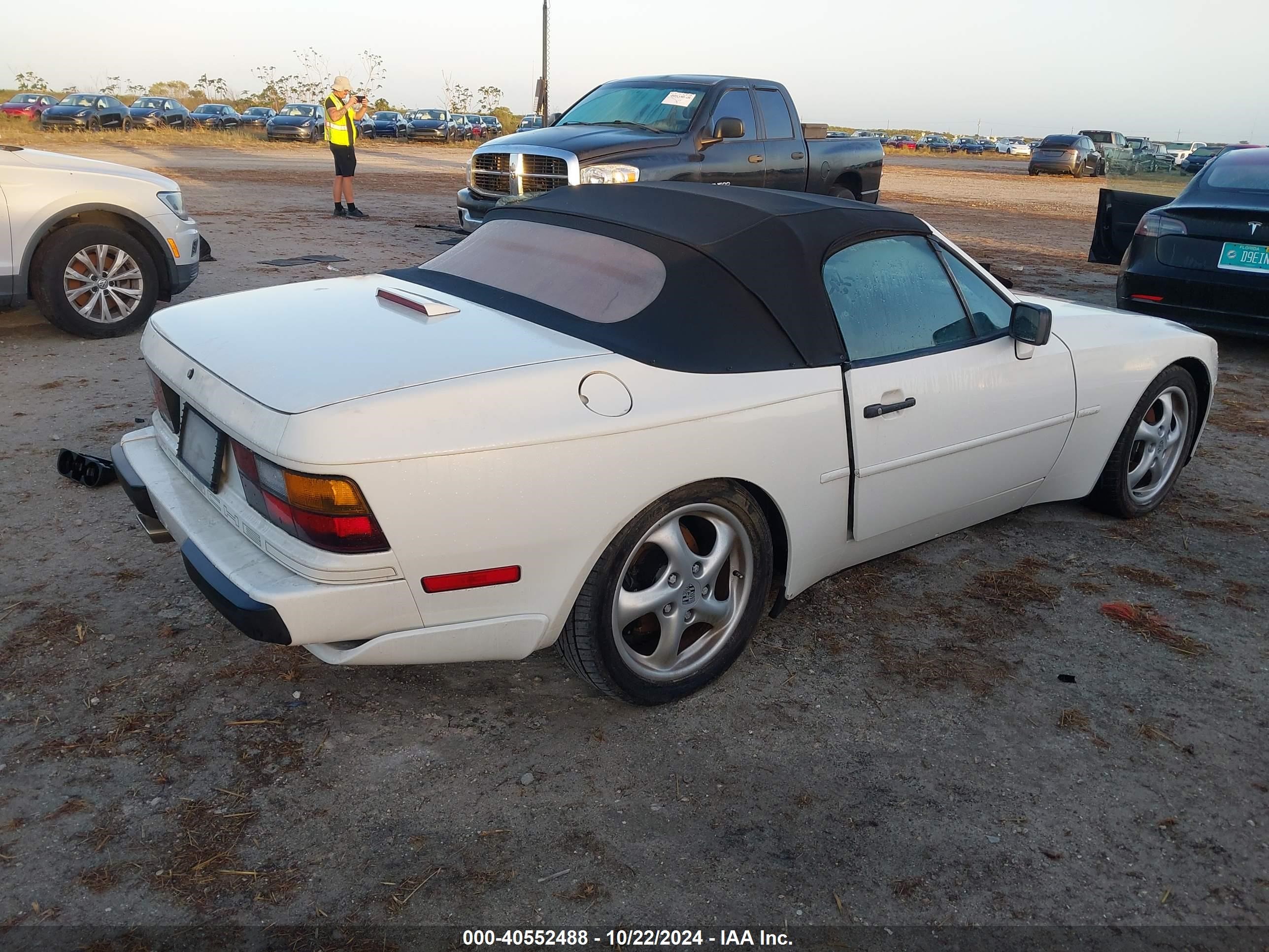 1990 Porsche 944 S White vin: WP0CB2940LN480606
