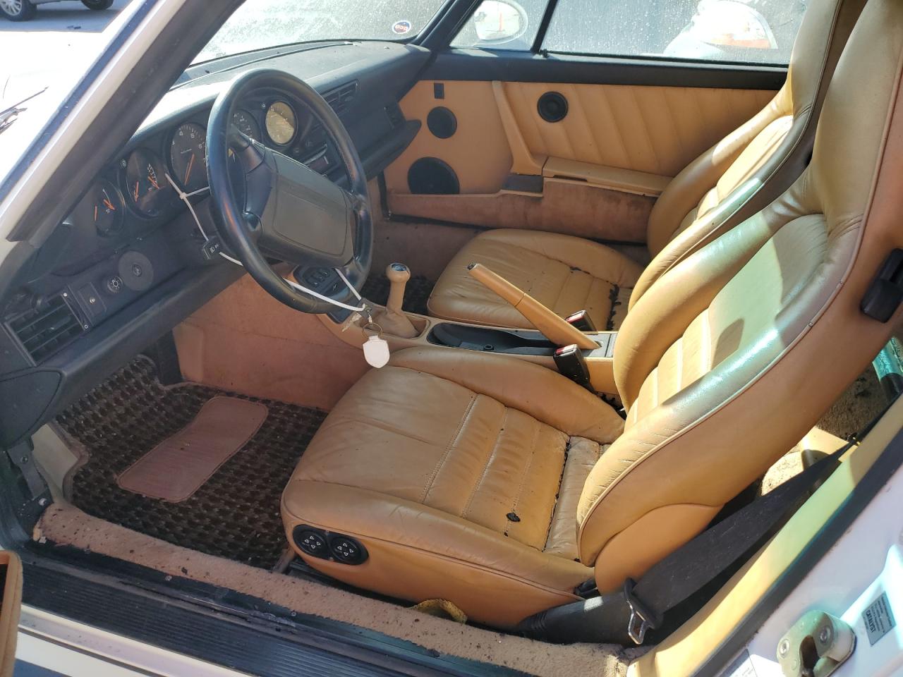 1990 Porsche 911 Carrera 2 White vin: WP0CB2965LS471970