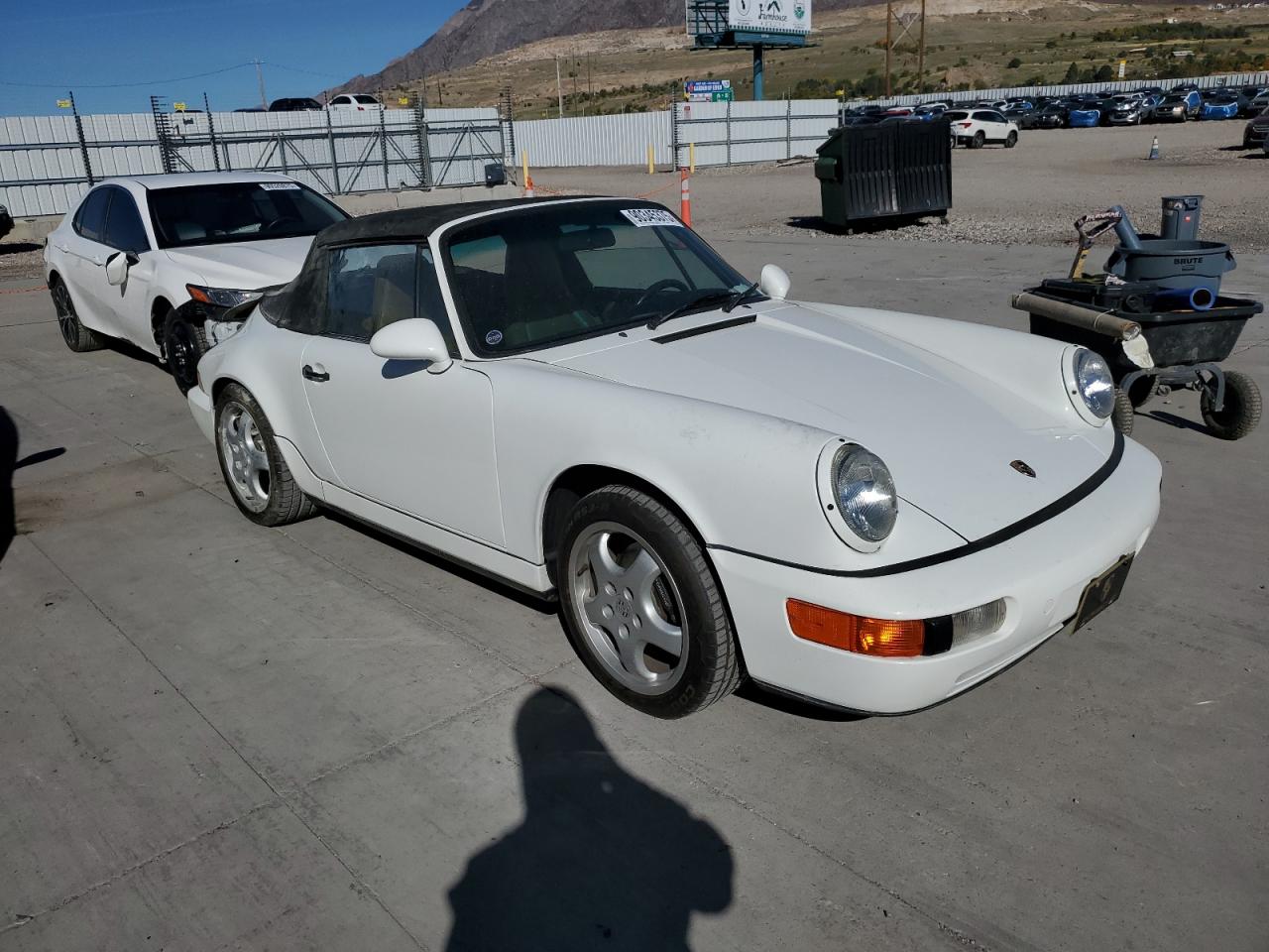 1990 Porsche 911 Carrera 2 White vin: WP0CB2965LS471970