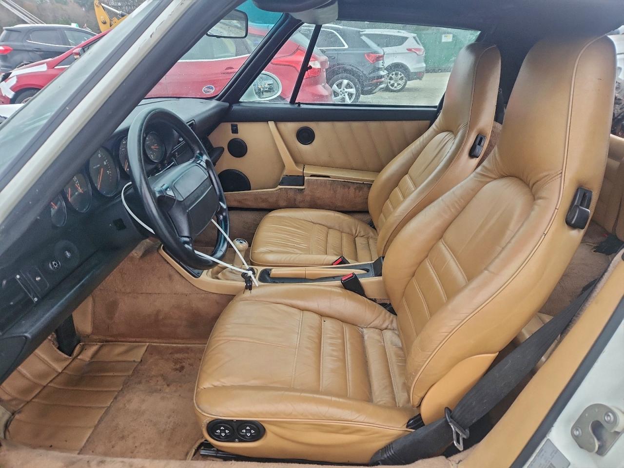 1990 Porsche 911 Carrera 2 White vin: WP0CB2965LS471970