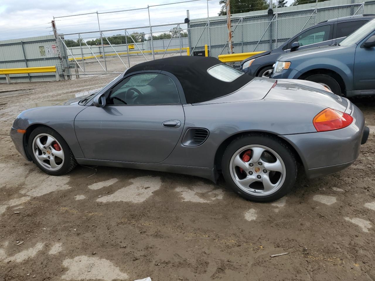 2001 Porsche Boxster S Серый vin: WP0CB29801U662506 Damage: Left Qtr Panel, Dent(S) W/ Paint Dmg, 9 To 10 Inches