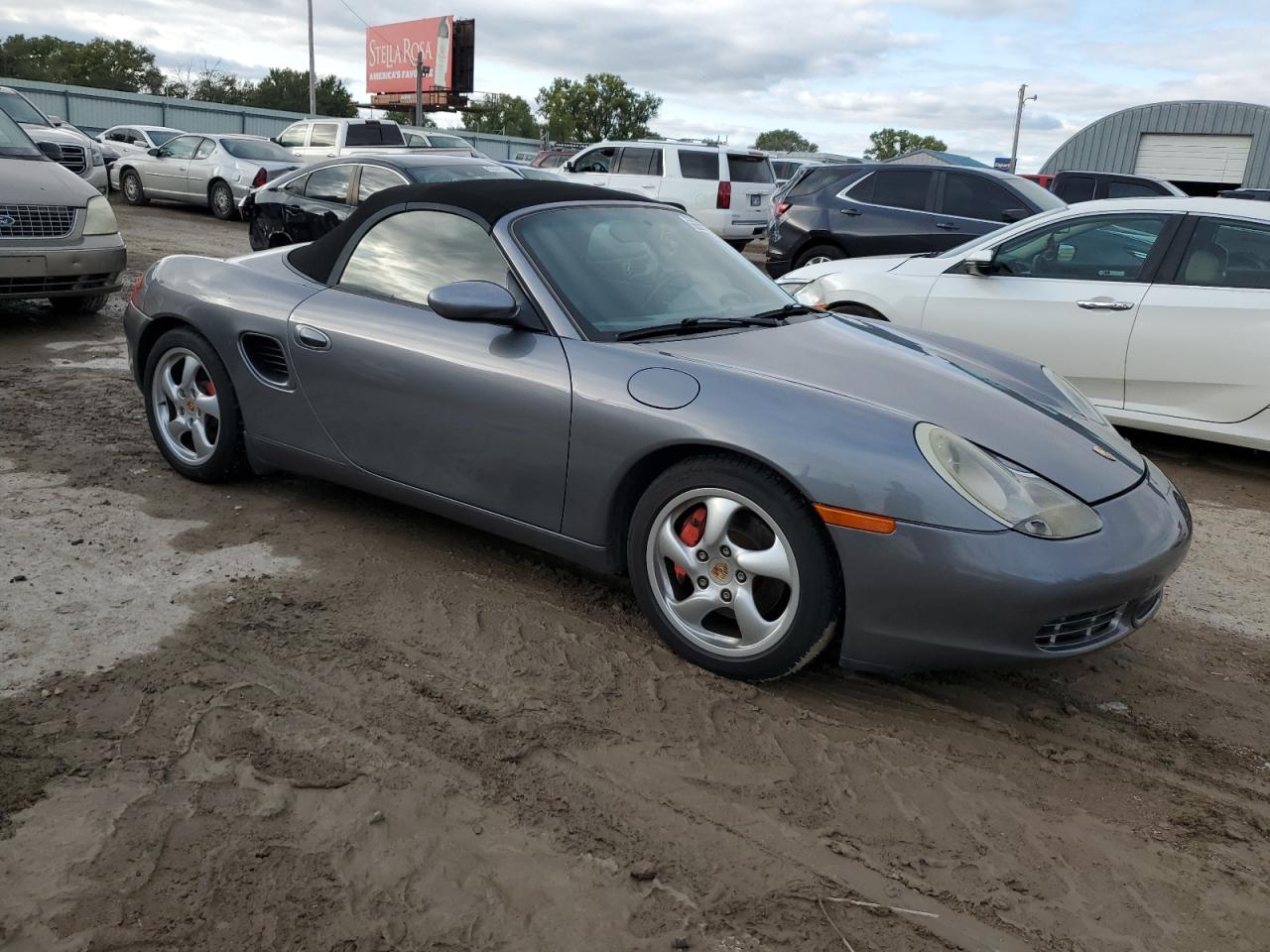 2001 Porsche Boxster S Серый vin: WP0CB29801U662506 Damage: Right Front Door, Dent(S) W/ Paint Dmg, 3 To 4 Inches