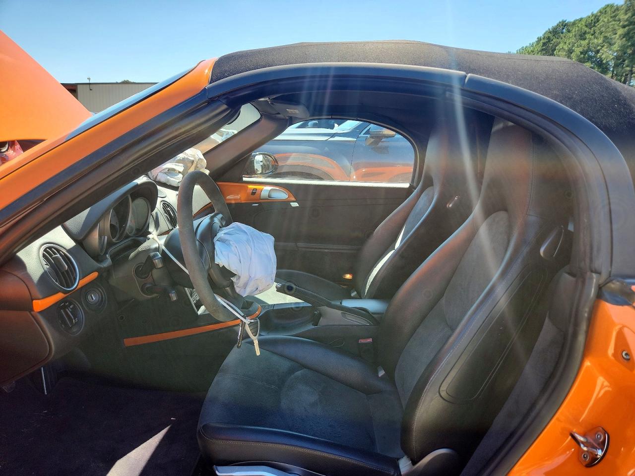 2008 Porsche Boxster S Orange vin: WP0CB29818U730127