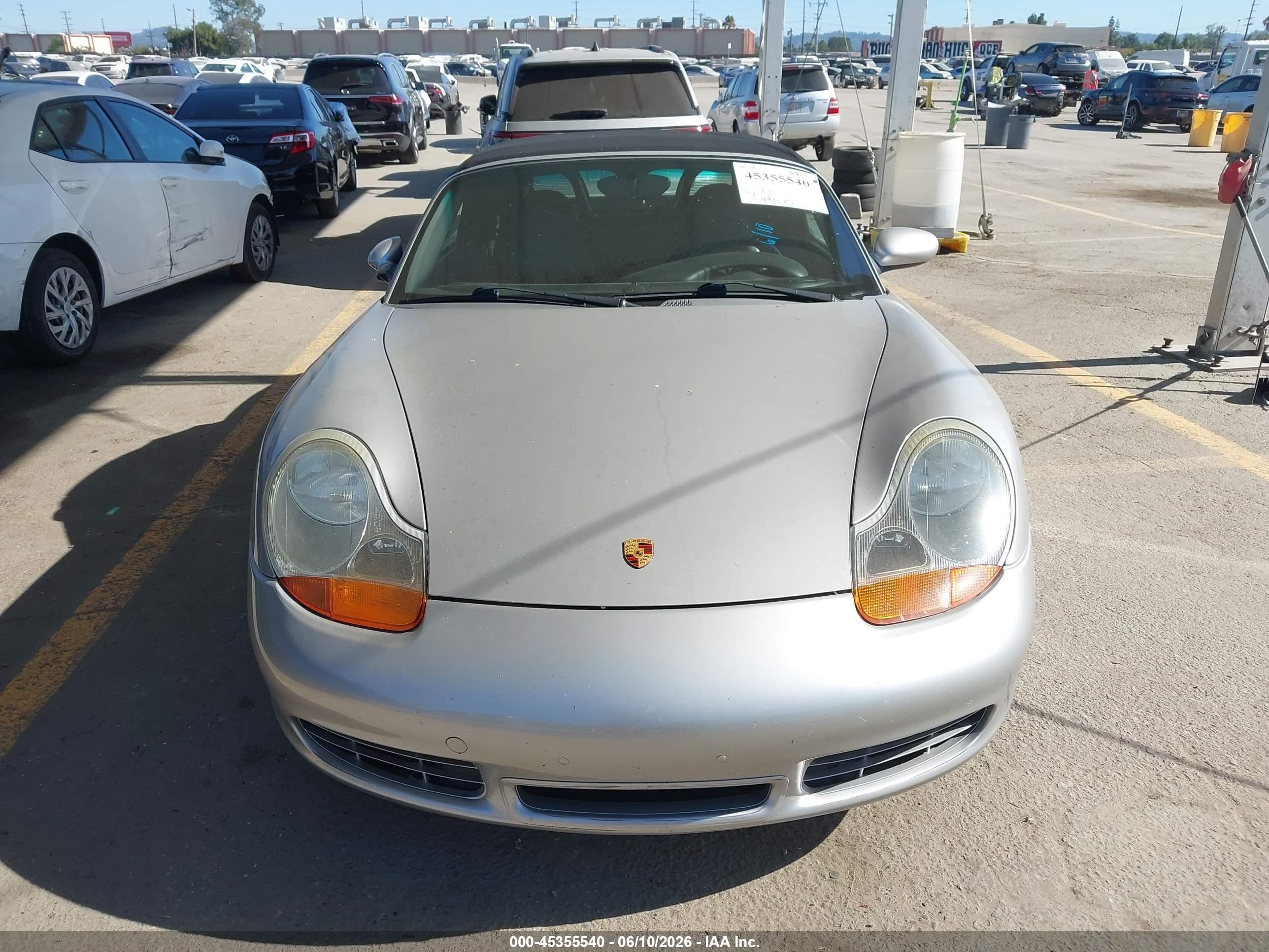 2000 Porsche Boxster S Silver vin: WP0CB2981YU664436