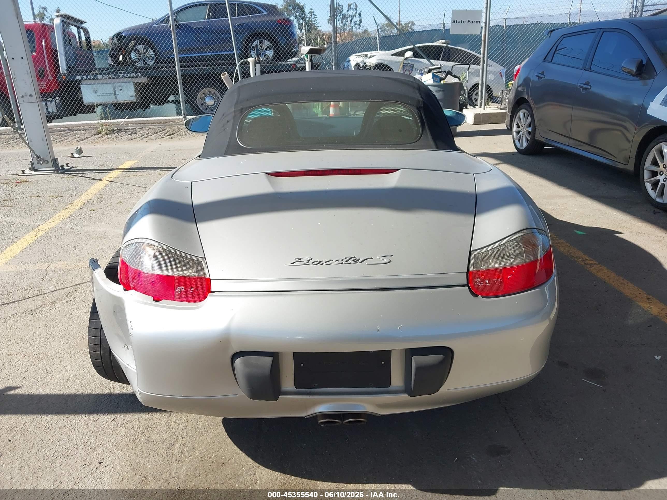 2000 Porsche Boxster S Silver vin: WP0CB2981YU664436