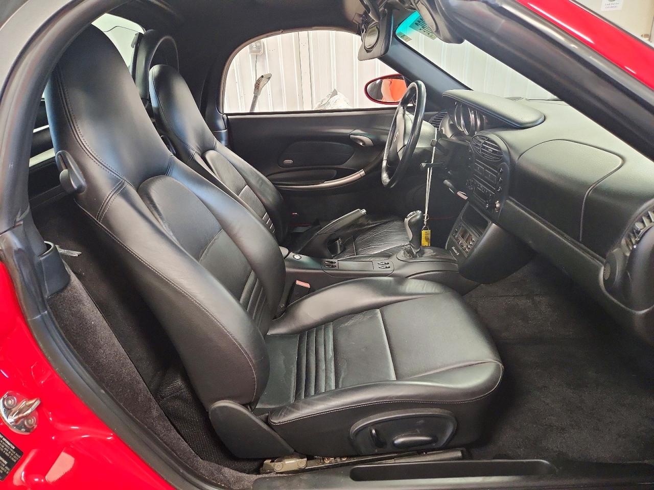 2002 Porsche Boxster S Red vin: WP0CB29852U660428