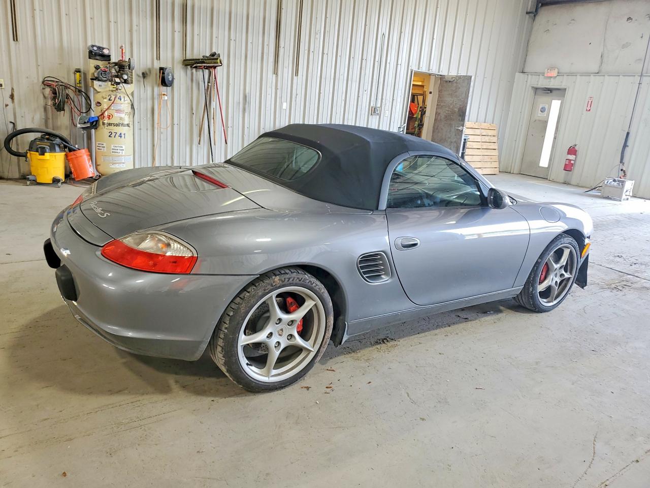 2003 Porsche Boxster S Серый vin: WP0CB29893U663155