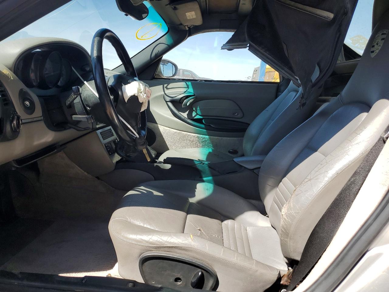 2003 Porsche Boxster S Silver vin: WP0CB298X3U660474