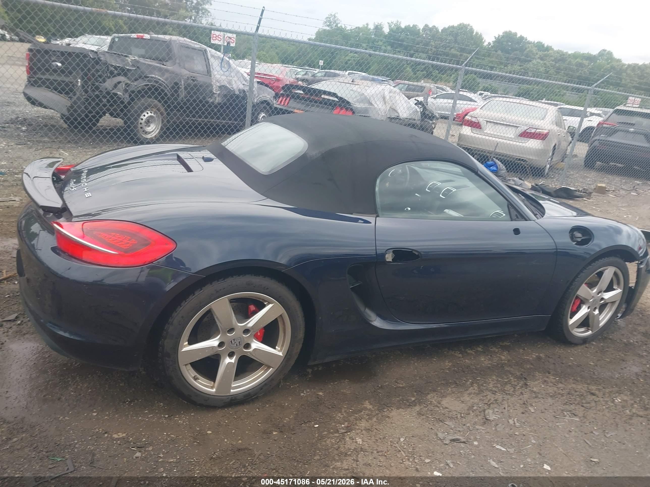 2015 Porsche Boxster Gts/s Blue vin: WP0CB2A81FS130163