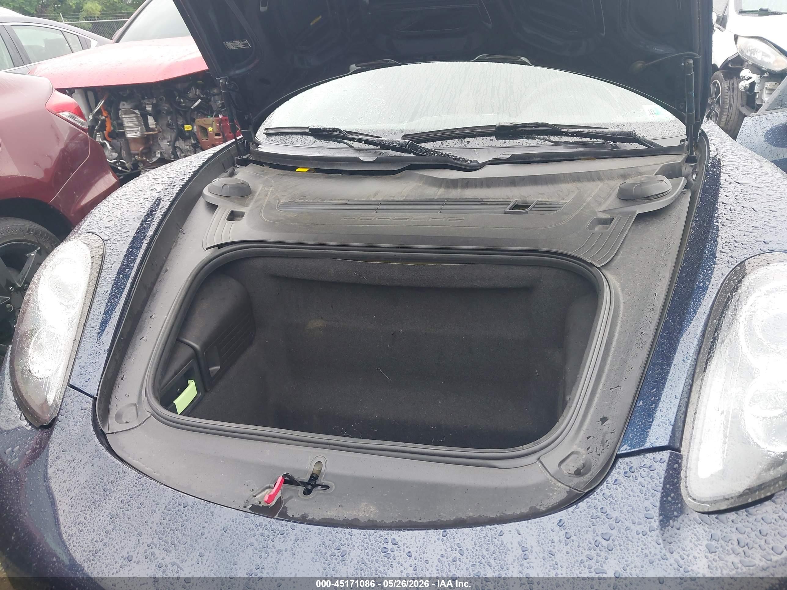 2015 Porsche Boxster Gts/s Blue vin: WP0CB2A81FS130163