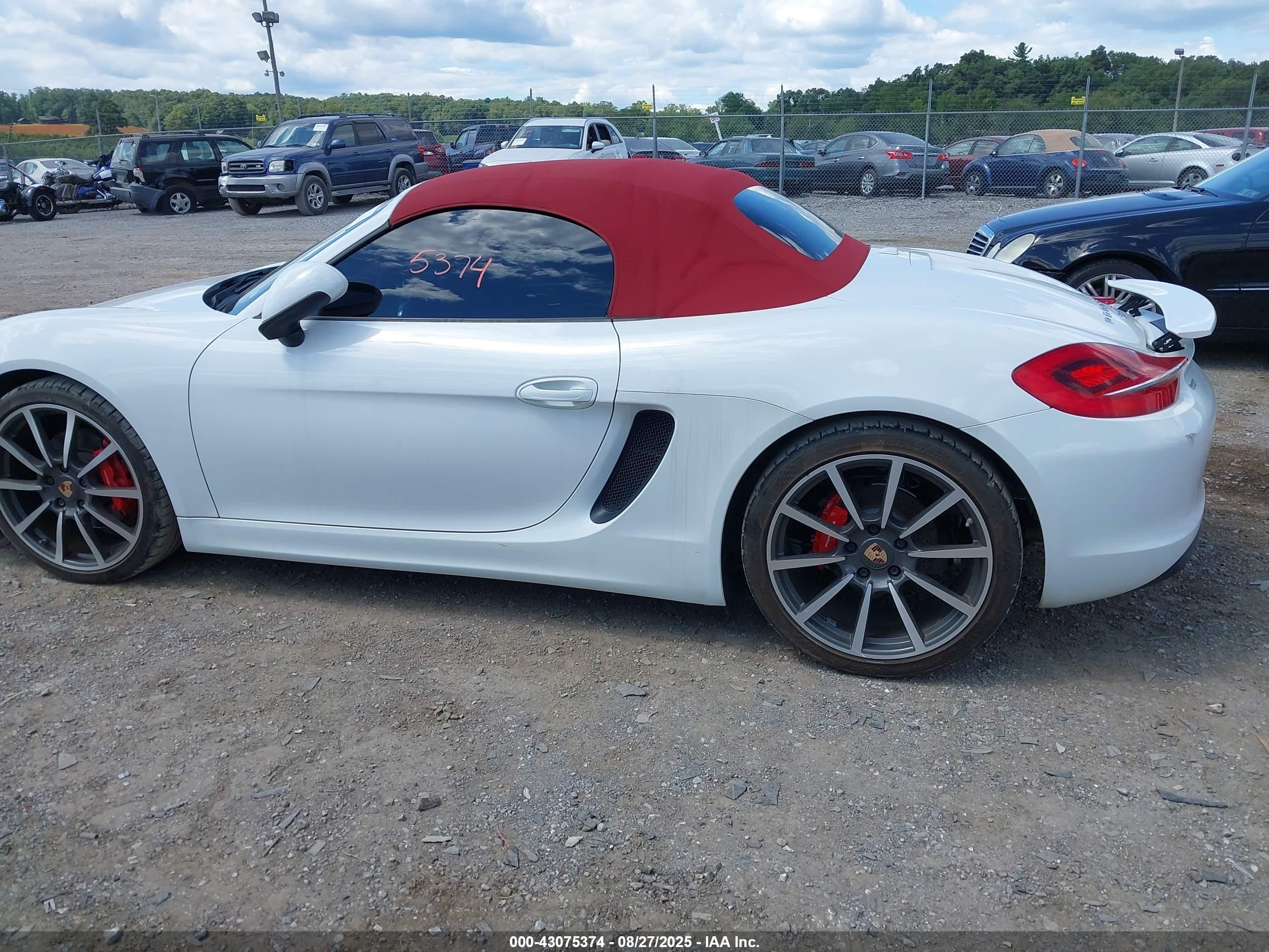 2014 Porsche Boxster S White vin: WP0CB2A82EK140571