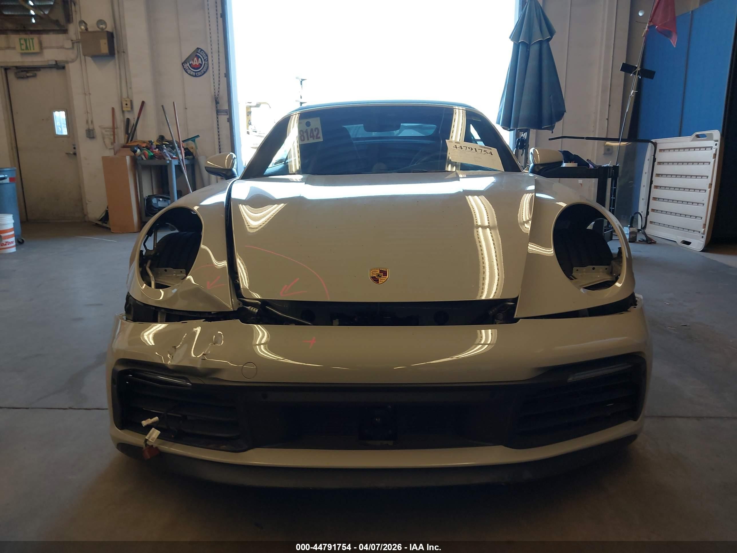 2020 Porsche 911 Carrera S Cabriolet Gray vin: WP0CB2A90LS264585
