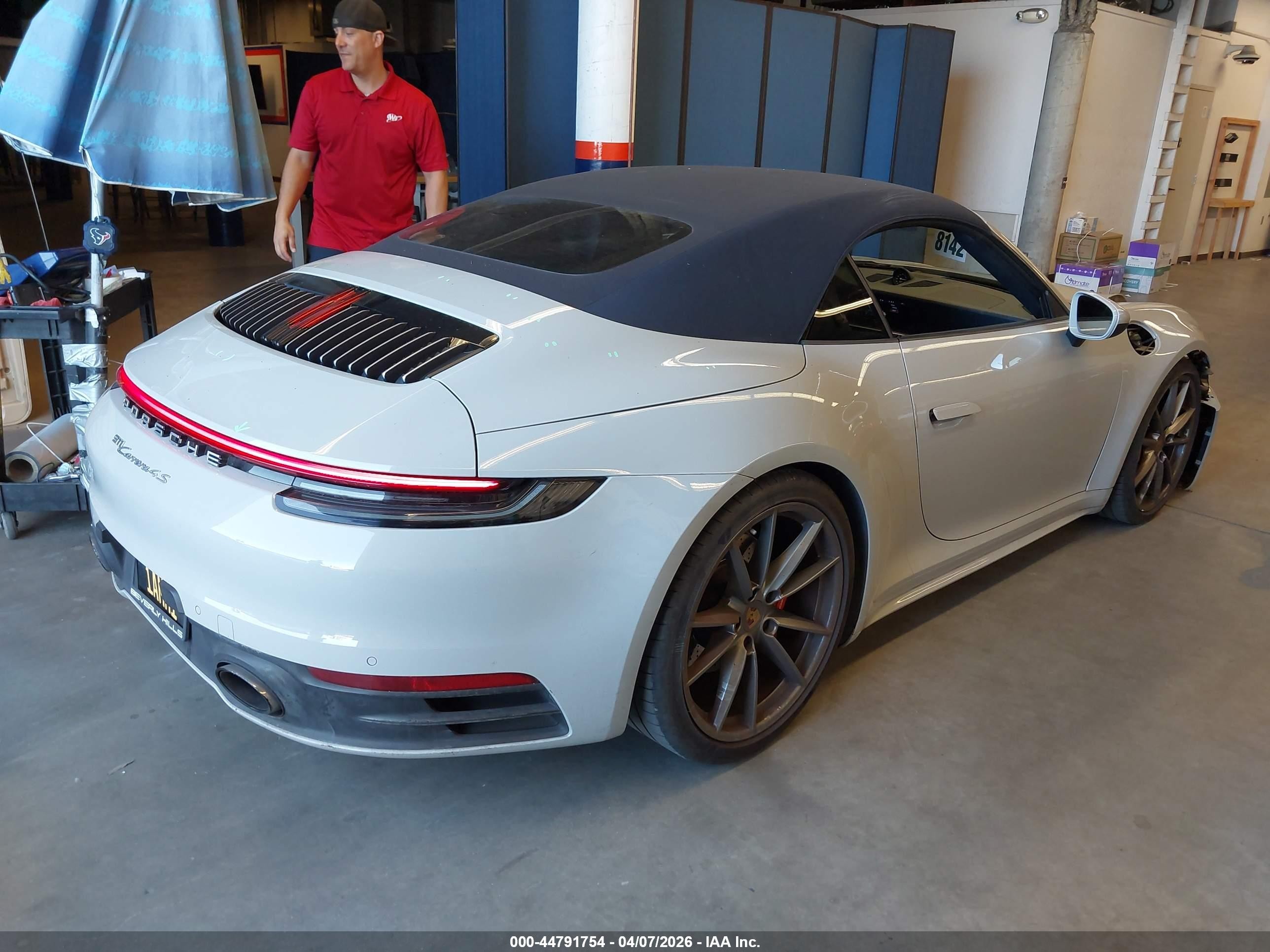 2020 Porsche 911 Carrera S Cabriolet Gray vin: WP0CB2A90LS264585
