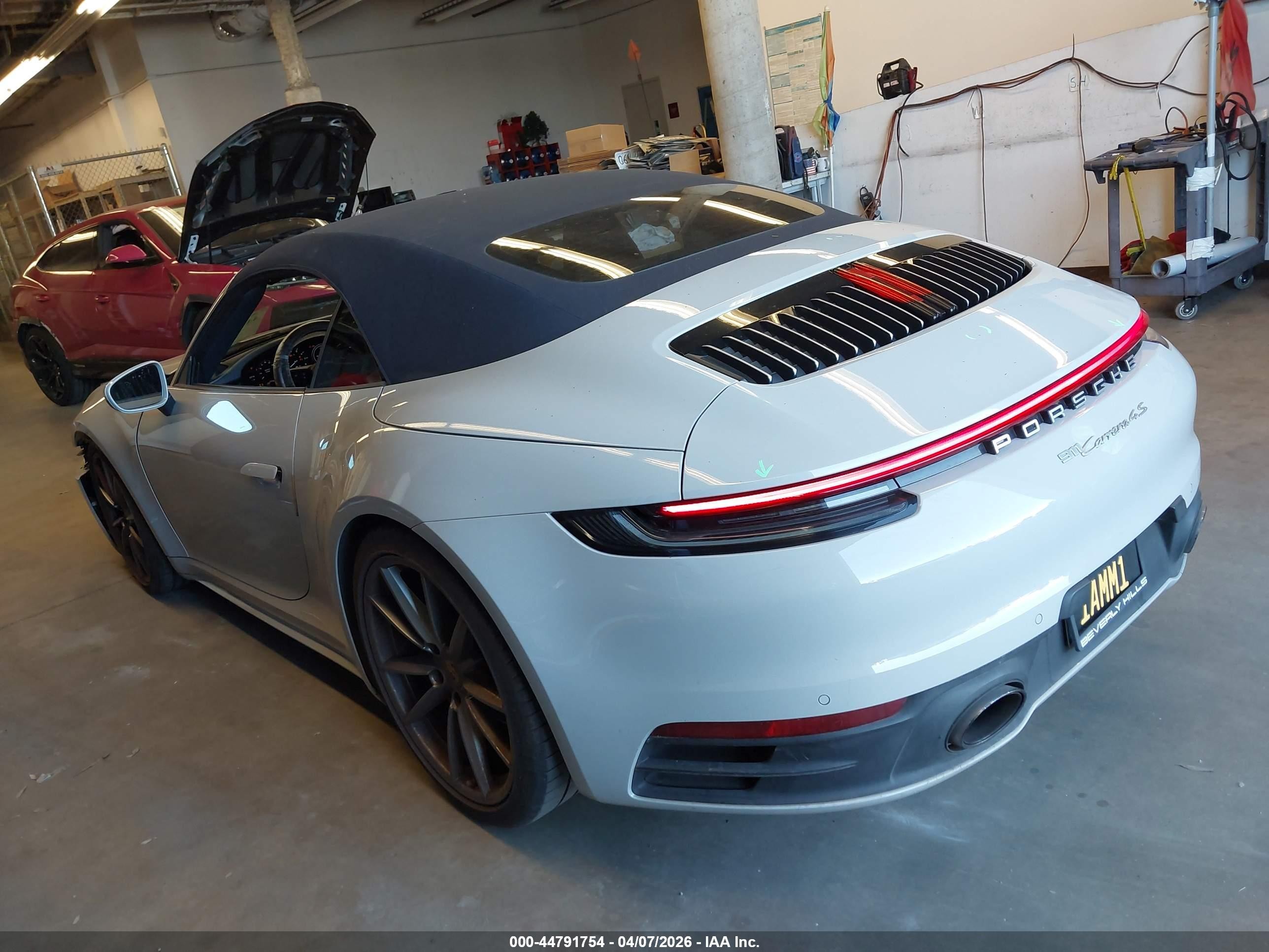 2020 Porsche 911 Carrera S Cabriolet Gray vin: WP0CB2A90LS264585