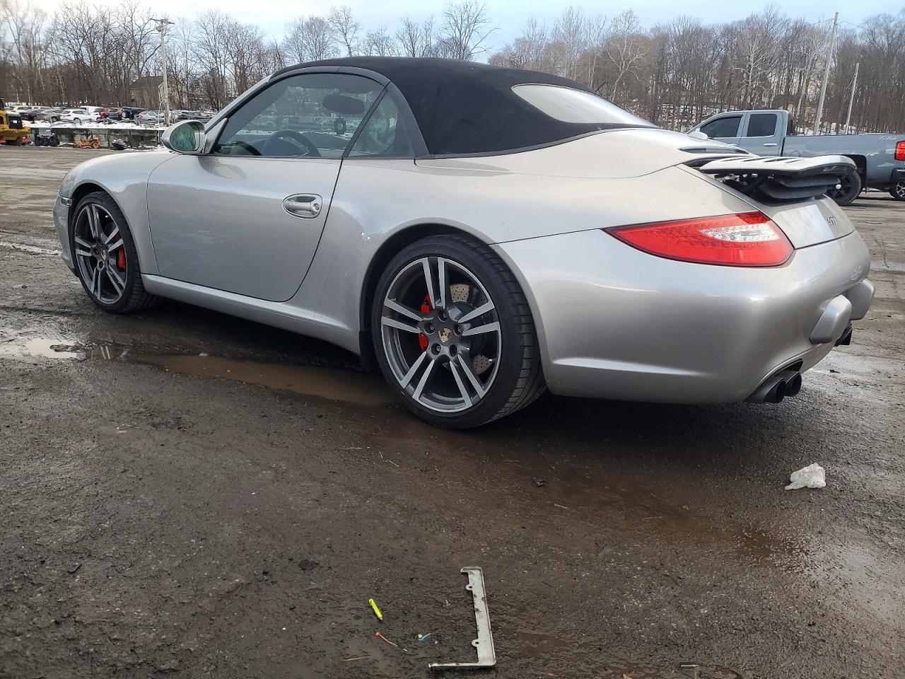2011 Porsche 911 Carrera S Серебряный vin: WP0CB2A91BS754502