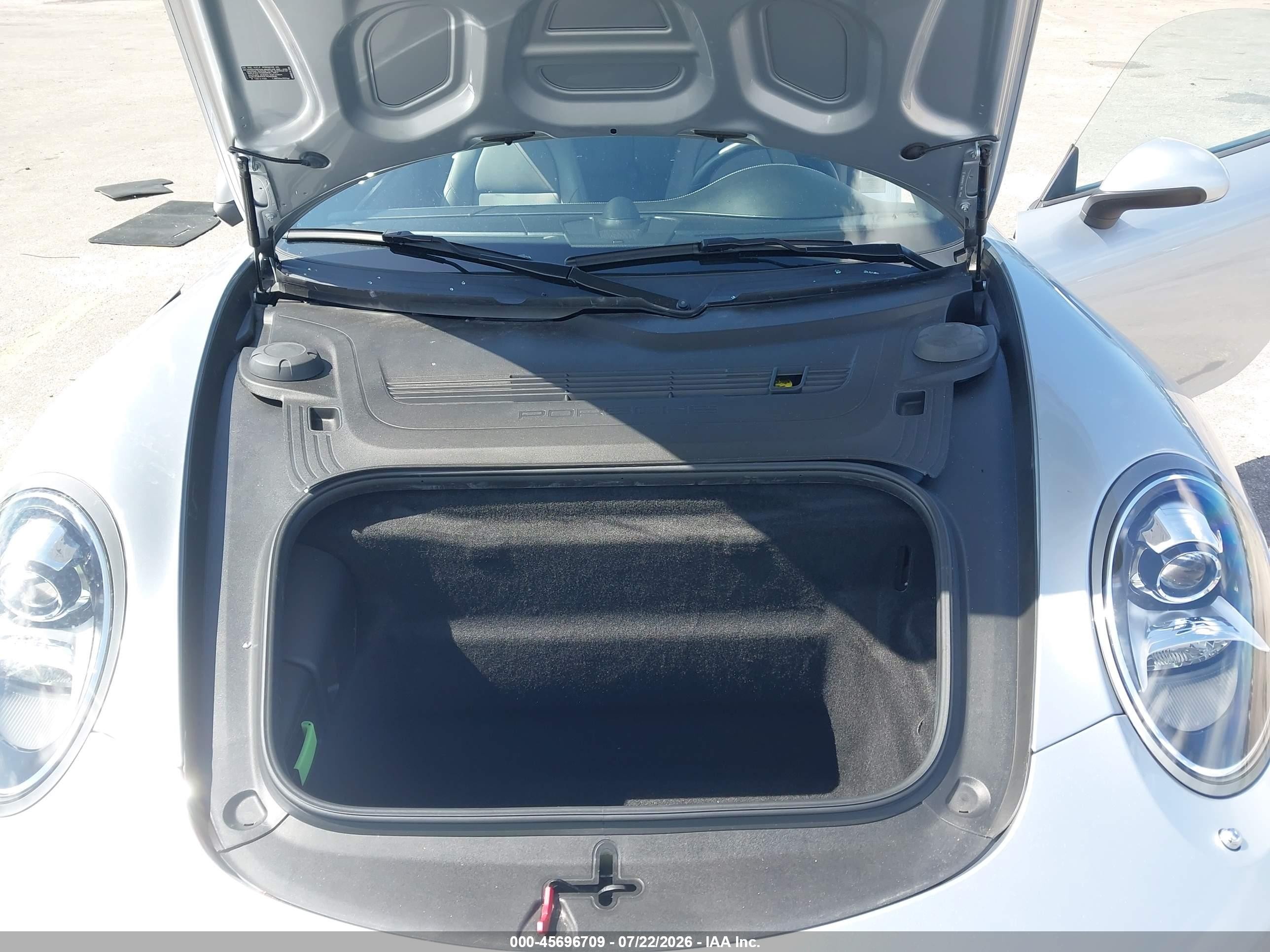 2014 Porsche 911 Carrera 4s Silver vin: WP0CB2A93ES154858