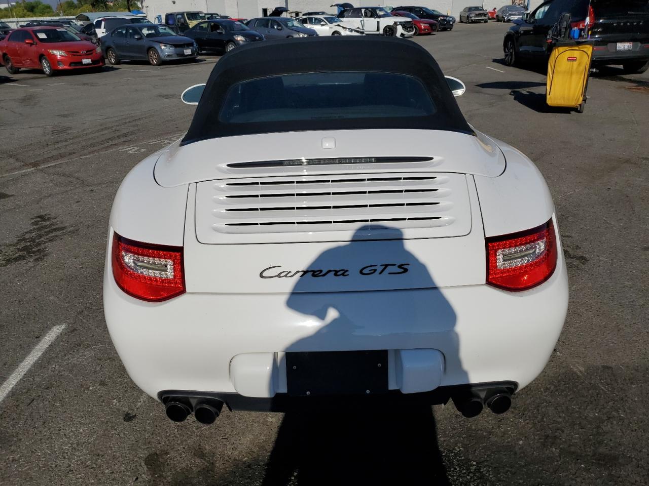 2011 Porsche 911 Carrera S White vin: WP0CB2A94BS755210