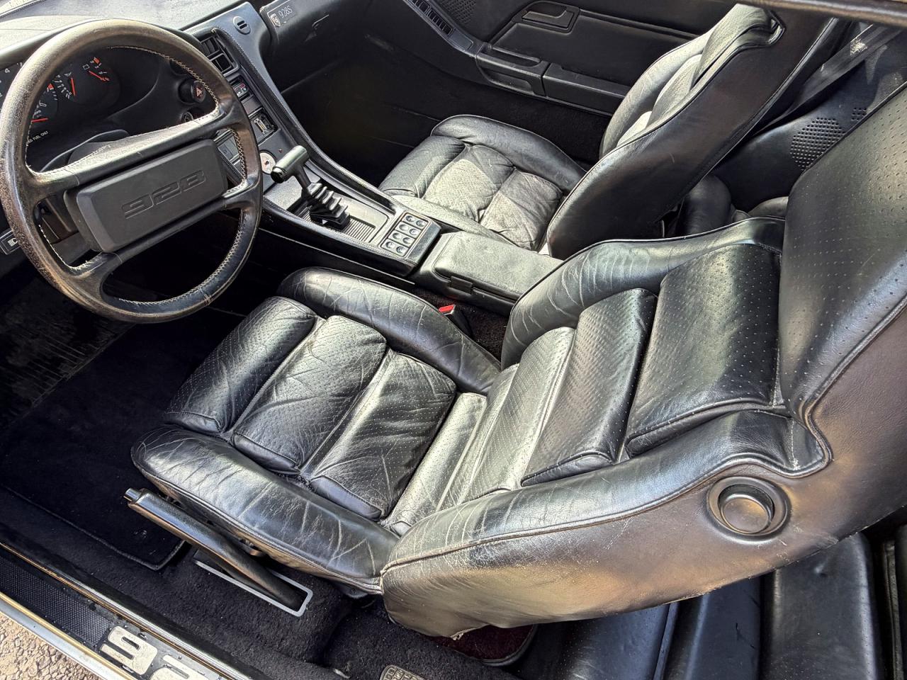 1982 Porsche 928 Silver vin: WP0JA0925CS820072