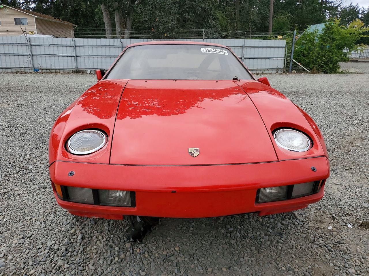 1981 Porsche 928 Red vin: WP0JA0928BS820789