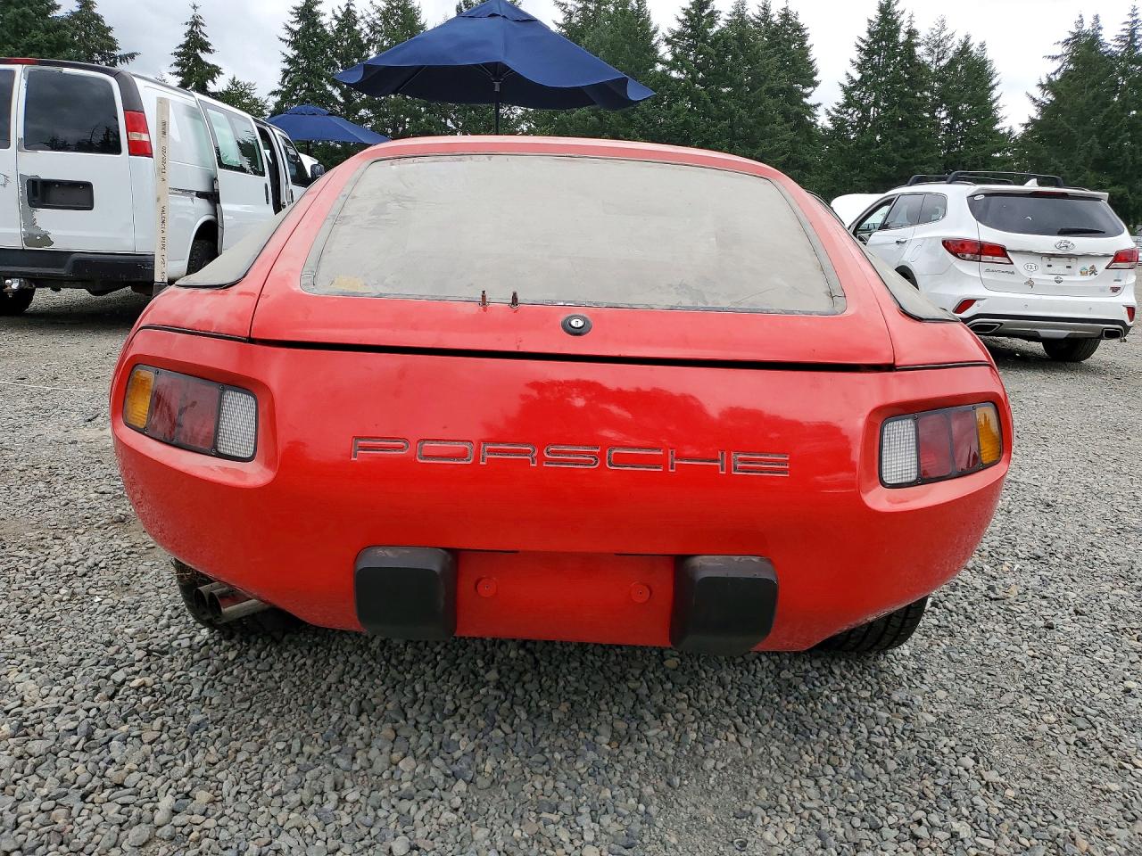 1981 Porsche 928 Red vin: WP0JA0928BS820789
