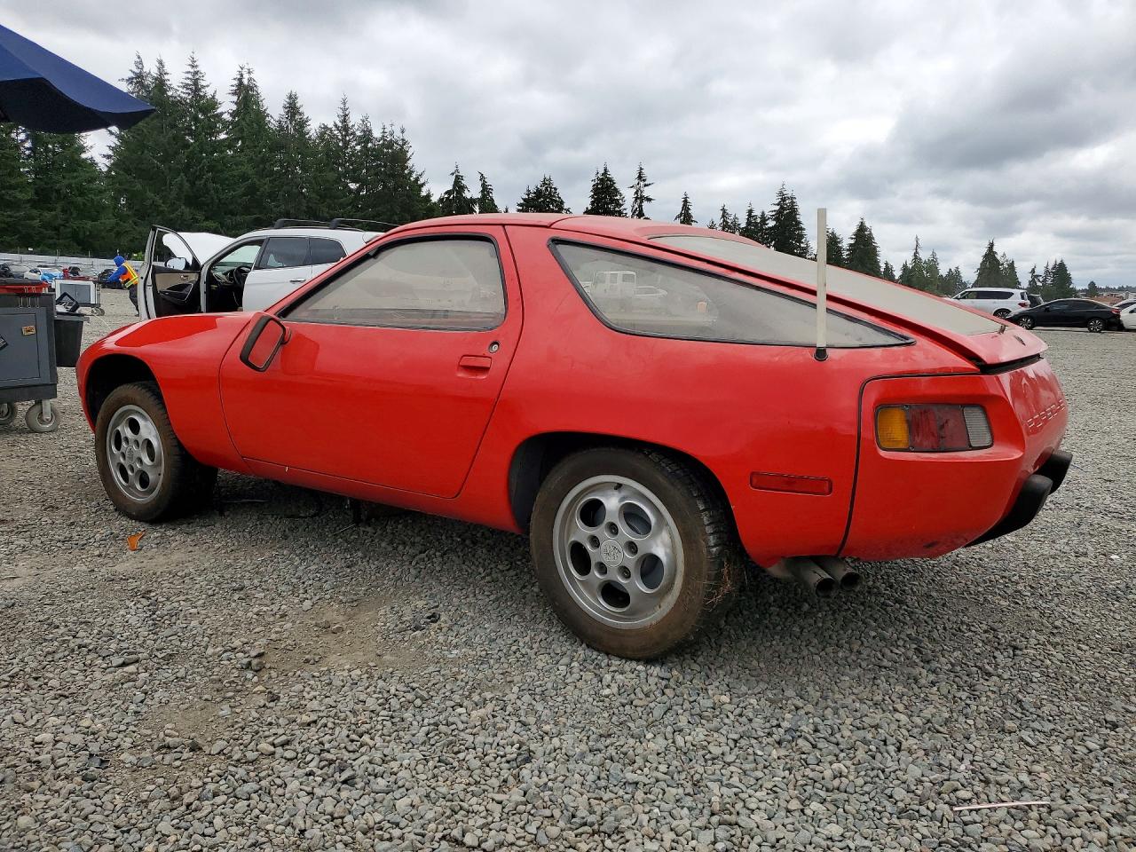 1981 Porsche 928 Red vin: WP0JA0928BS820789
