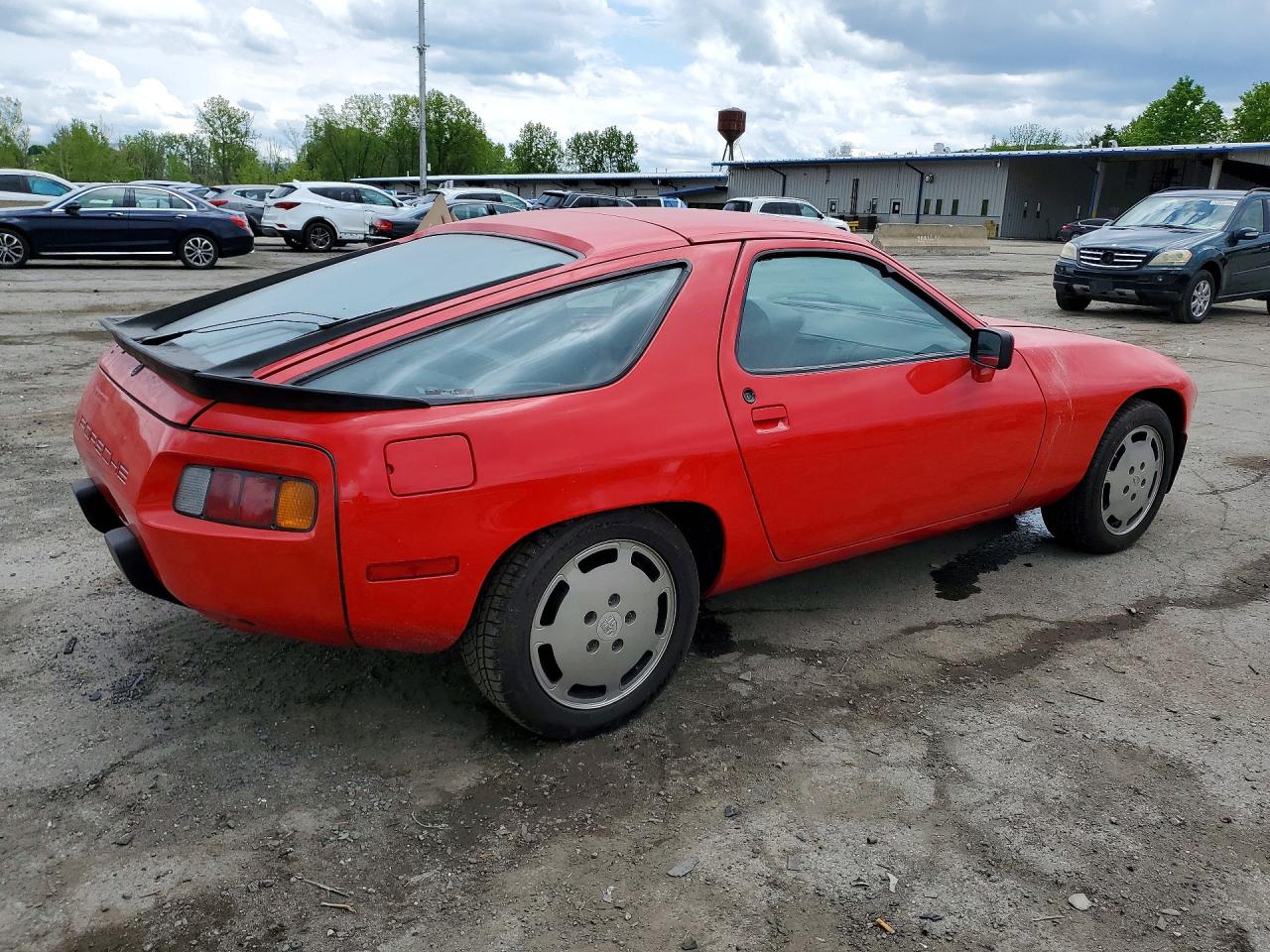 1985 Porsche 928 S Red vin: WP0JB0922FS861552