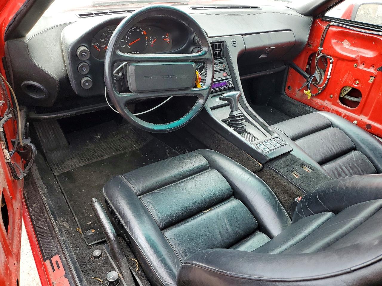 1985 Porsche 928 S Red vin: WP0JB0922FS861552