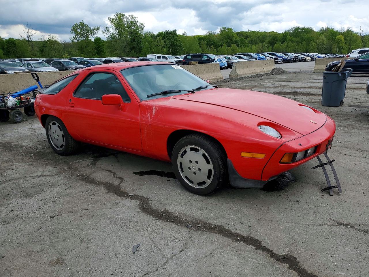 1985 Porsche 928 S Red vin: WP0JB0922FS861552