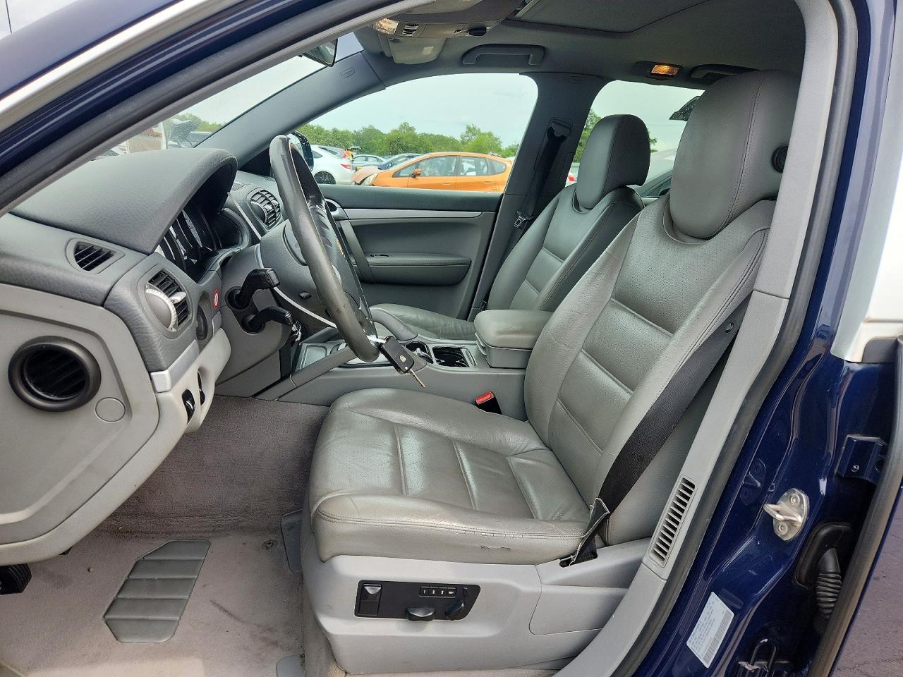 2006 Porsche Cayenne Blue vin: WP1AA29P06LA20526