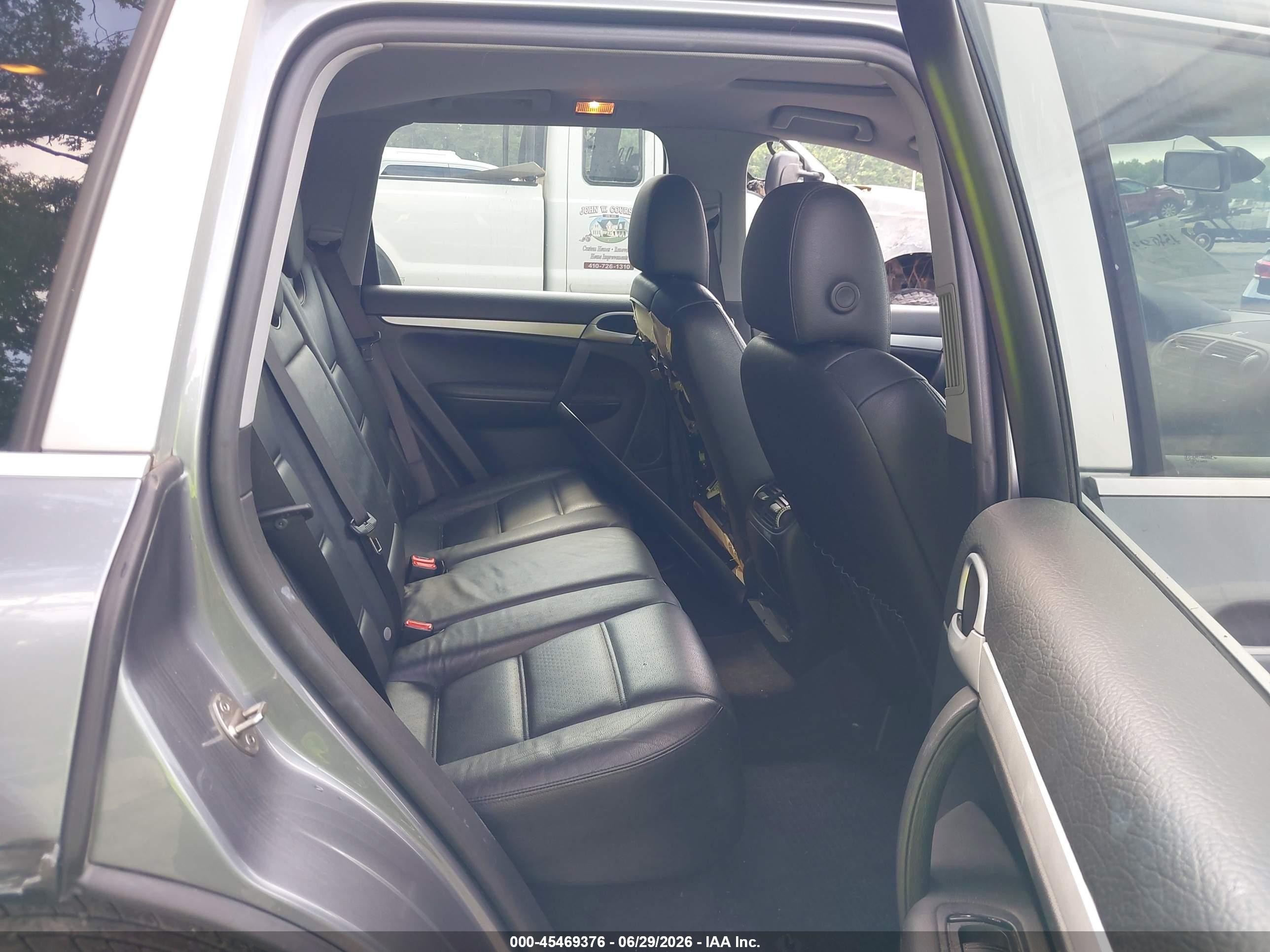 2006 Porsche Cayenne   Серый vin: WP1AA29P06LA24351