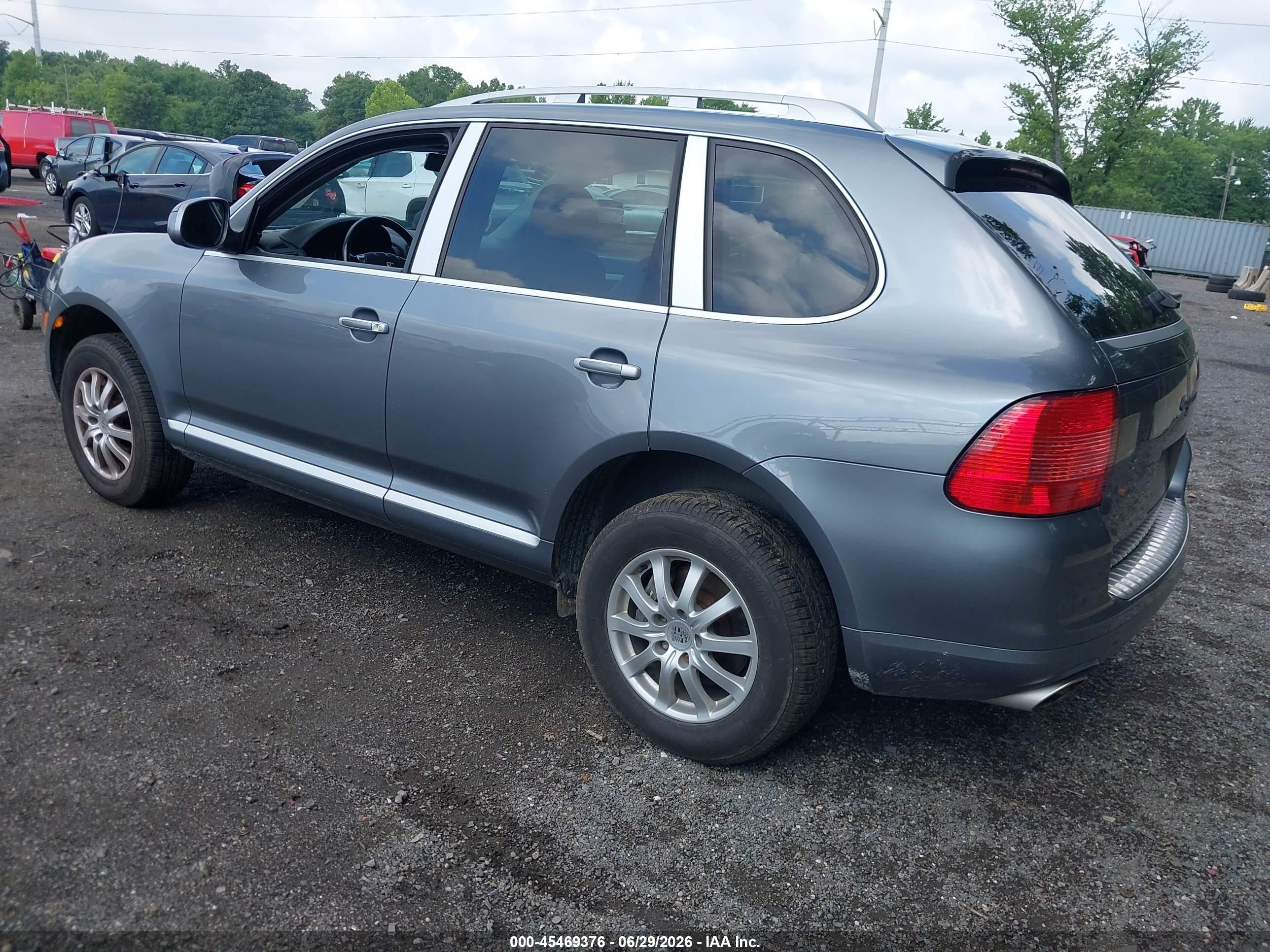 2006 Porsche Cayenne   Серый vin: WP1AA29P06LA24351