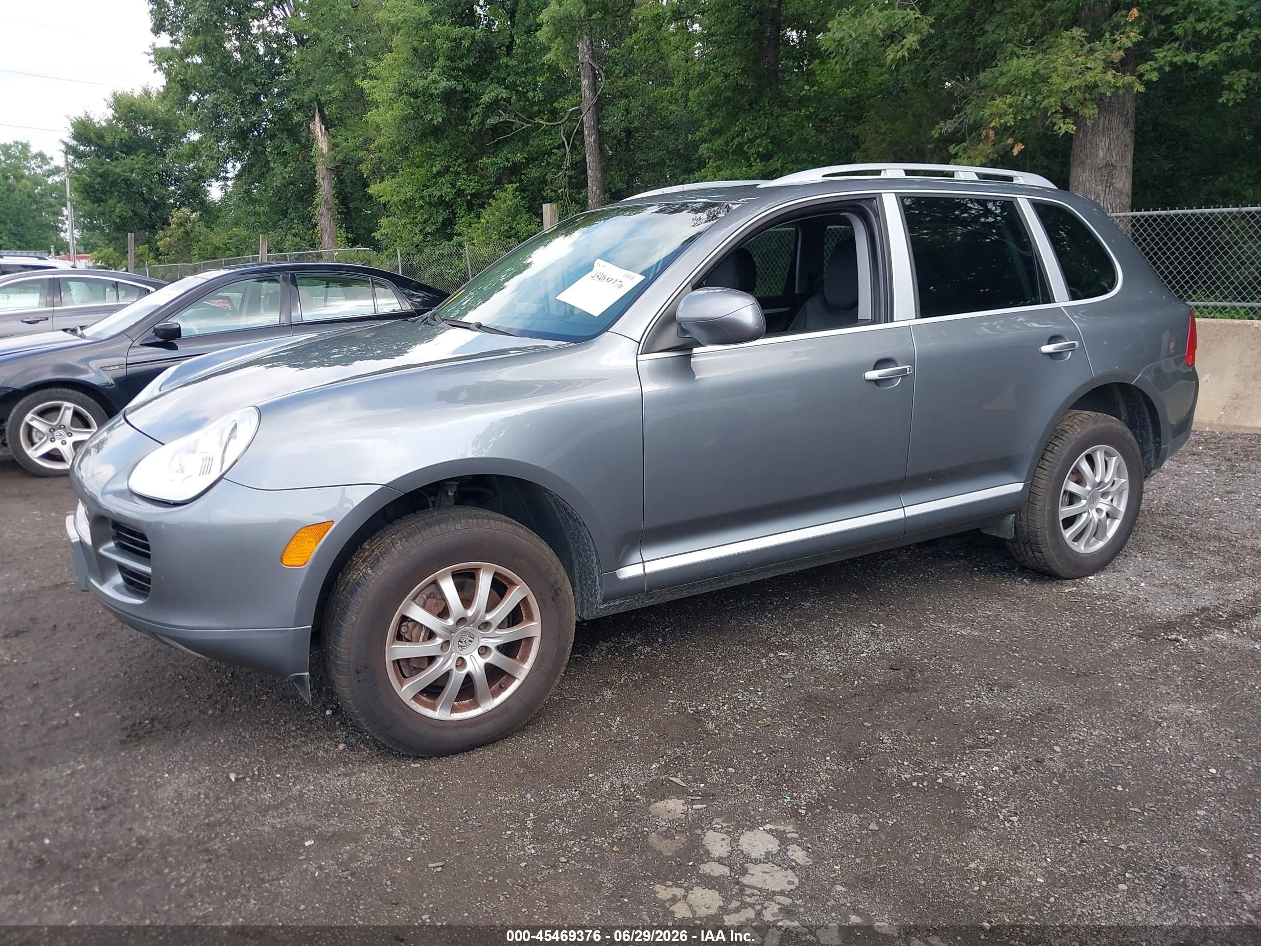 2006 Porsche Cayenne   Серый vin: WP1AA29P06LA24351
