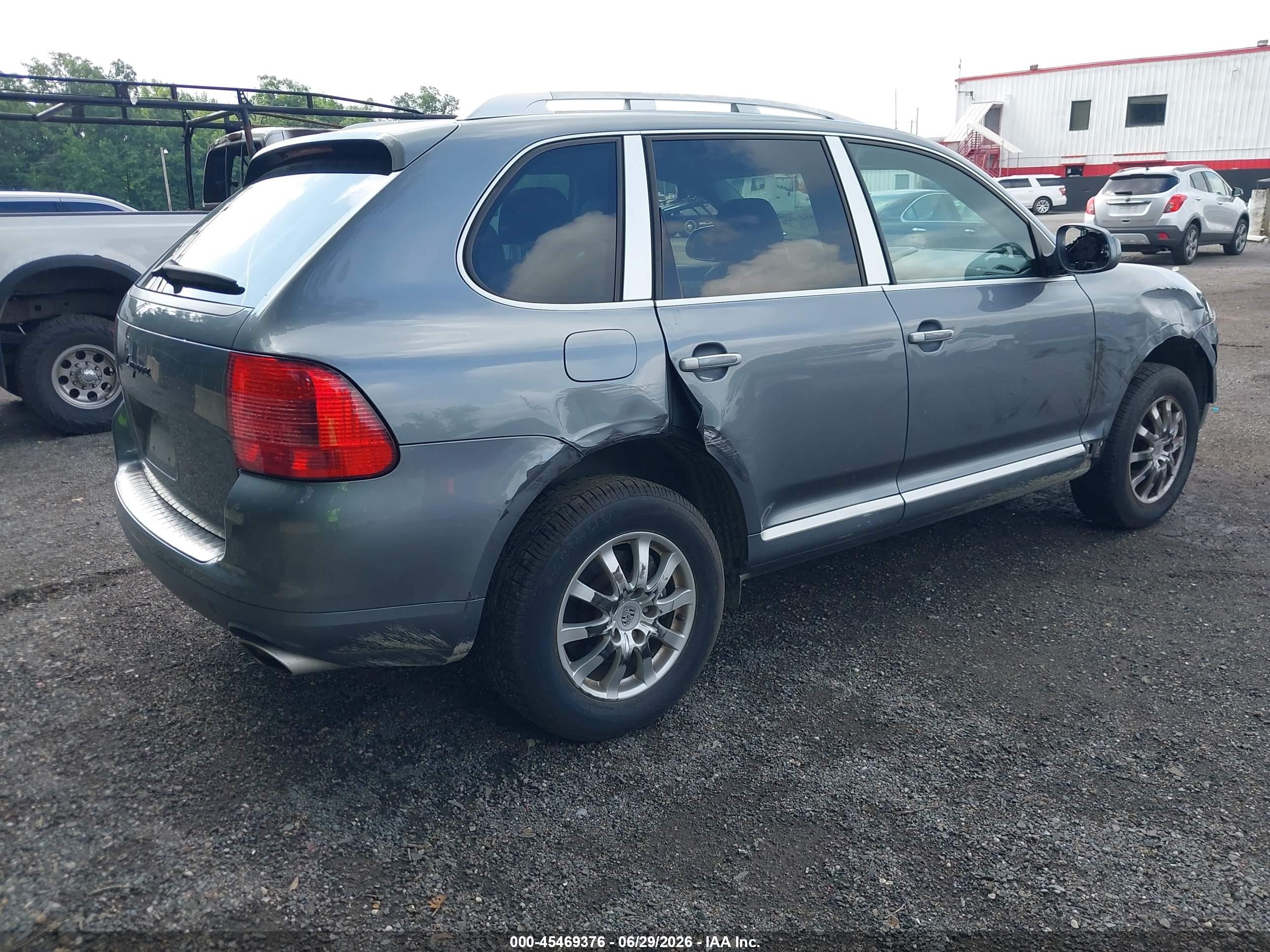 2006 Porsche Cayenne   Серый vin: WP1AA29P06LA24351