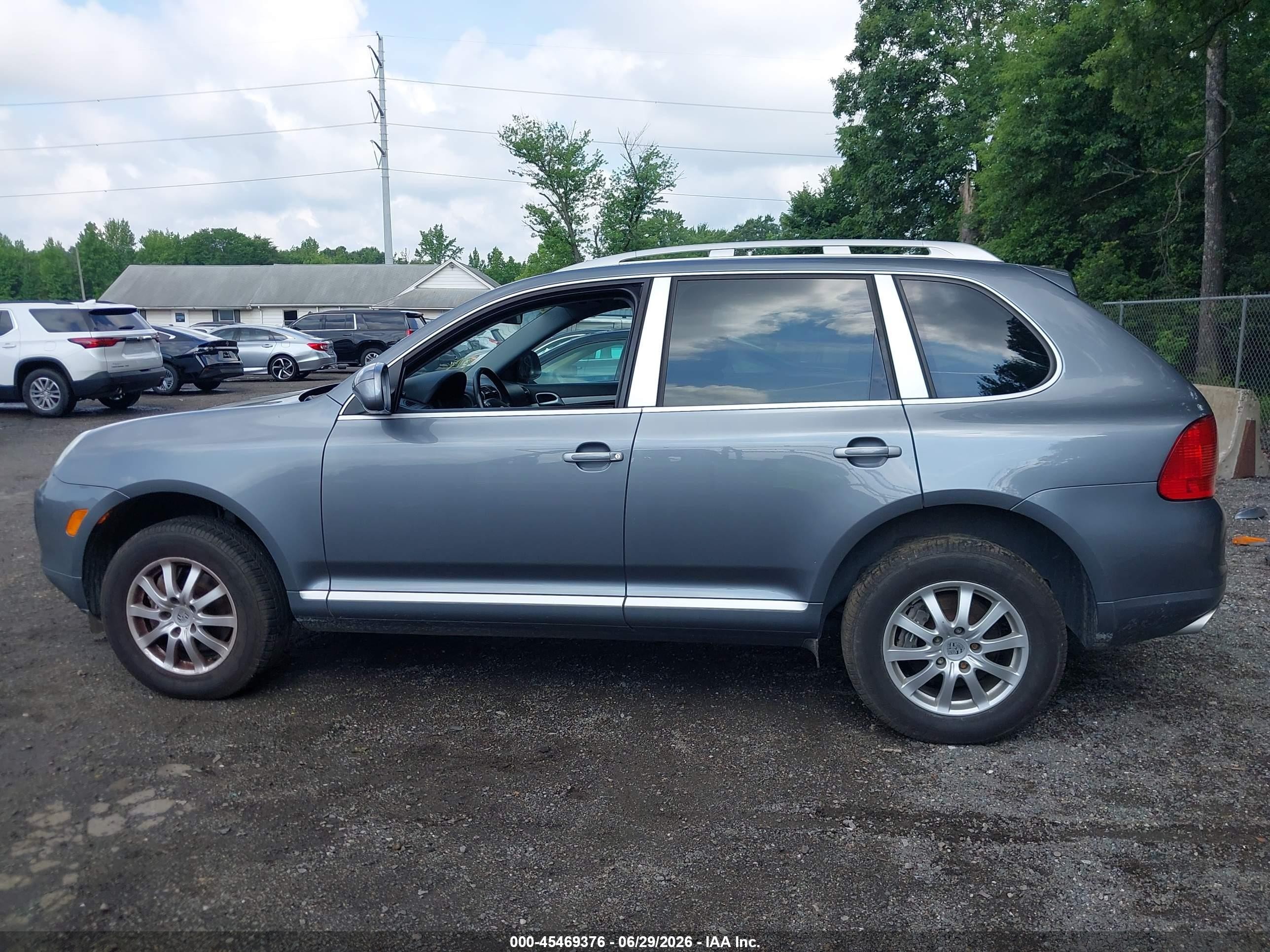 2006 Porsche Cayenne   Серый vin: WP1AA29P06LA24351