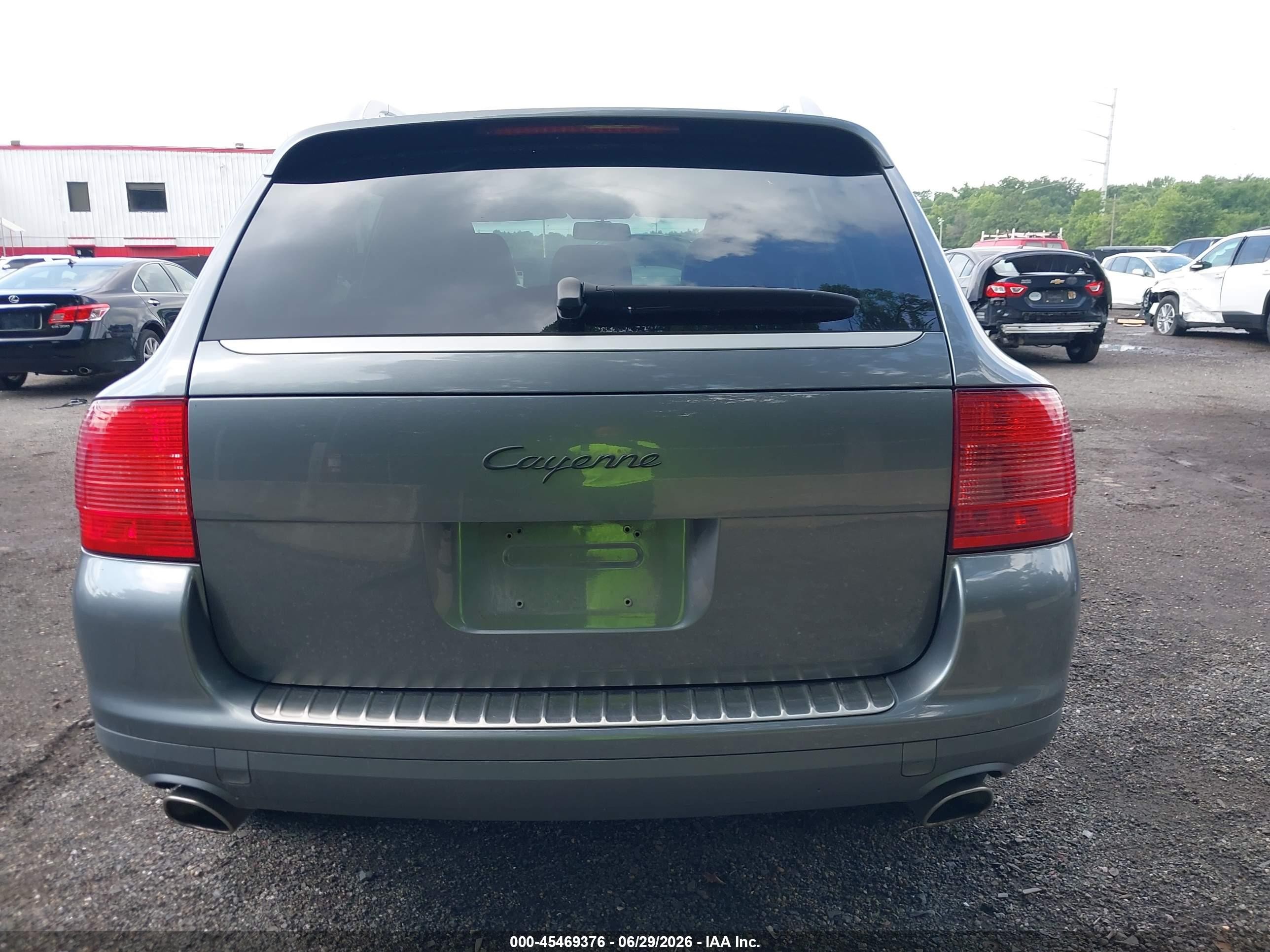 2006 Porsche Cayenne   Серый vin: WP1AA29P06LA24351