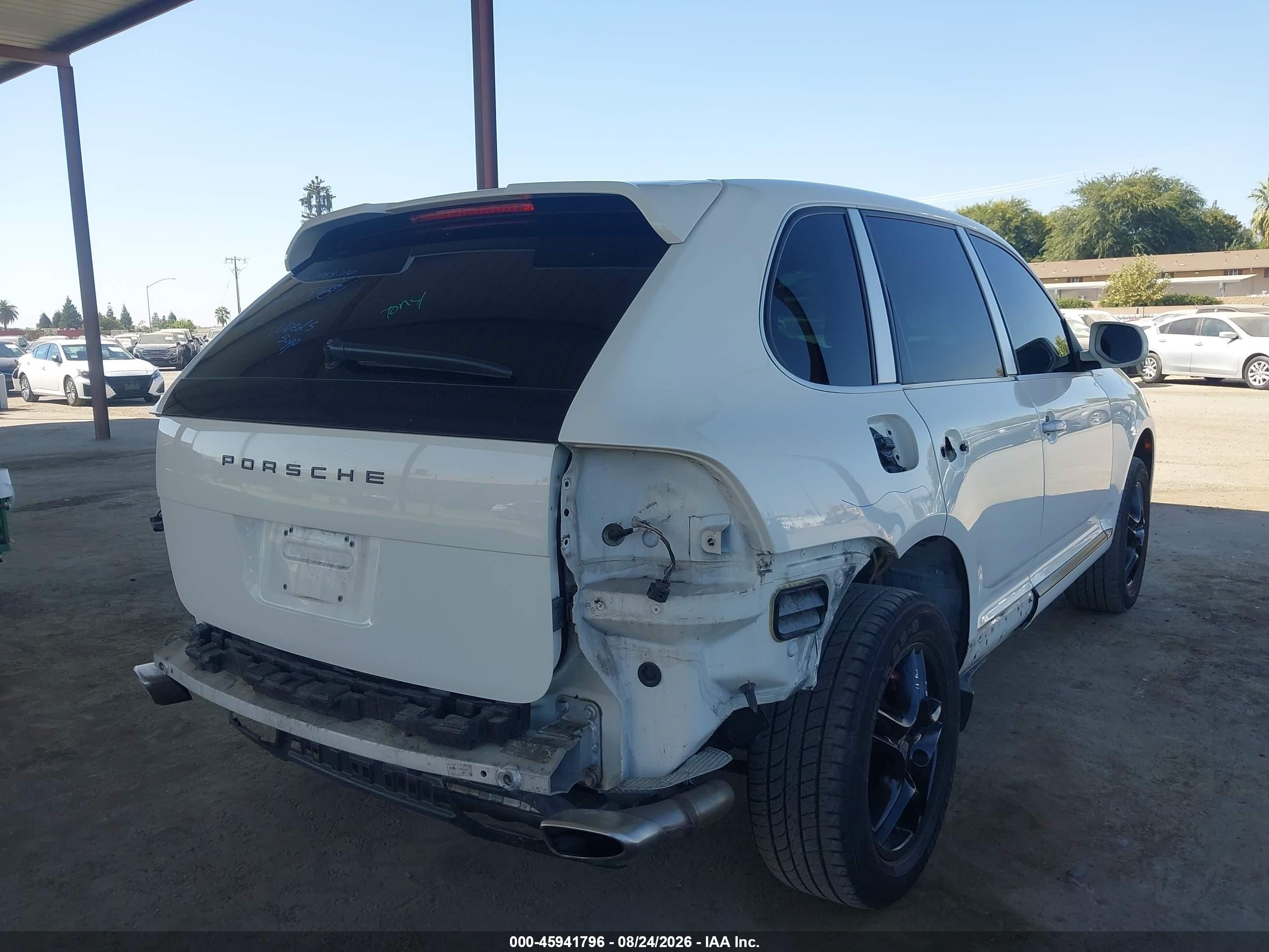 2009 Porsche Cayenne   White vin: WP1AA29P09LA04637