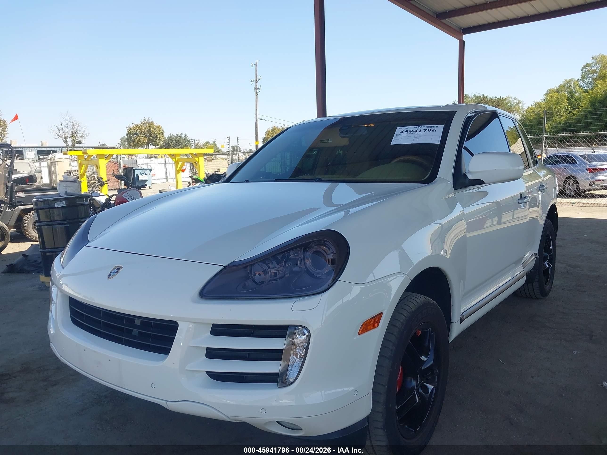 2009 Porsche Cayenne   White vin: WP1AA29P09LA04637
