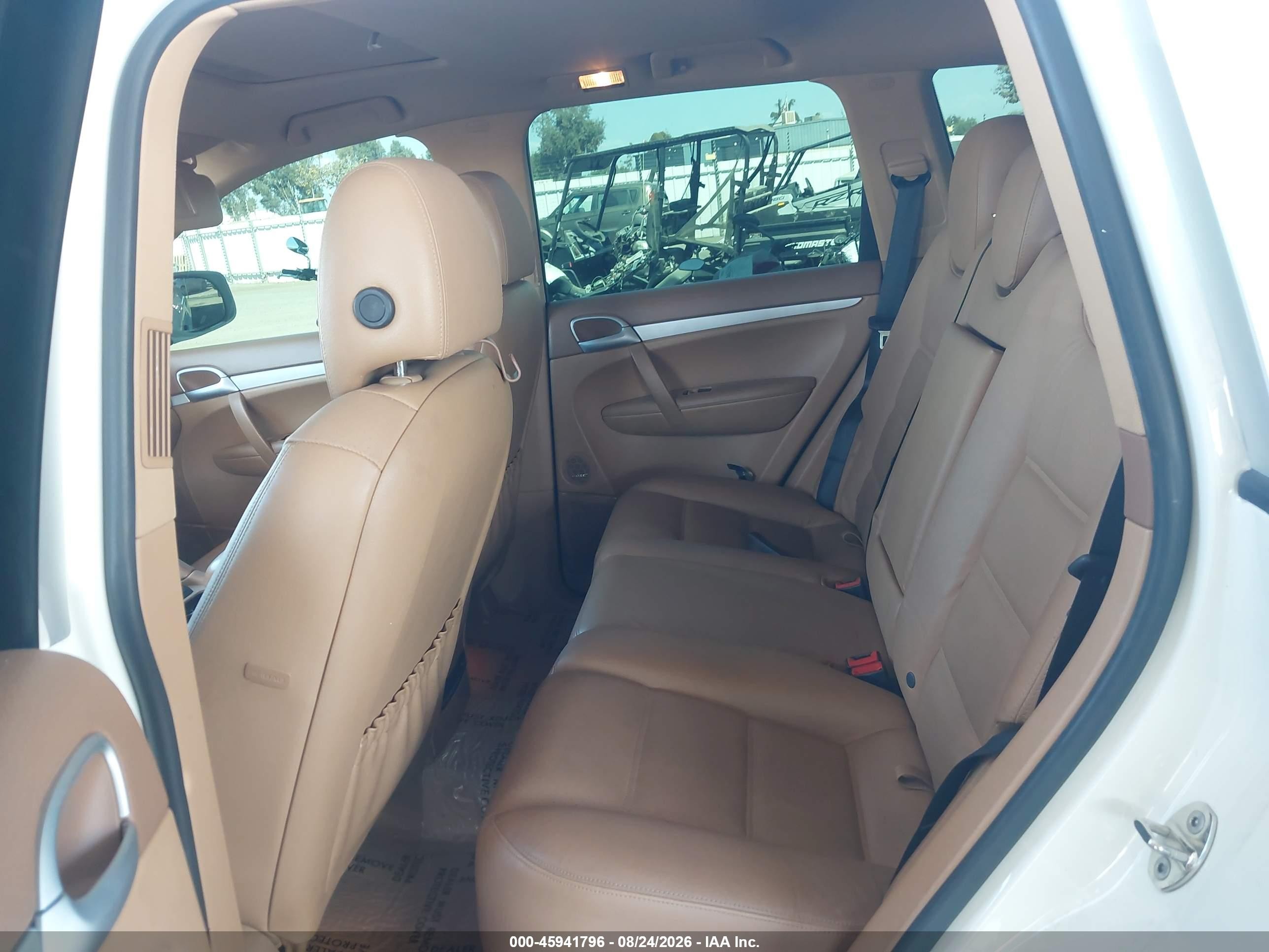 2009 Porsche Cayenne   White vin: WP1AA29P09LA04637