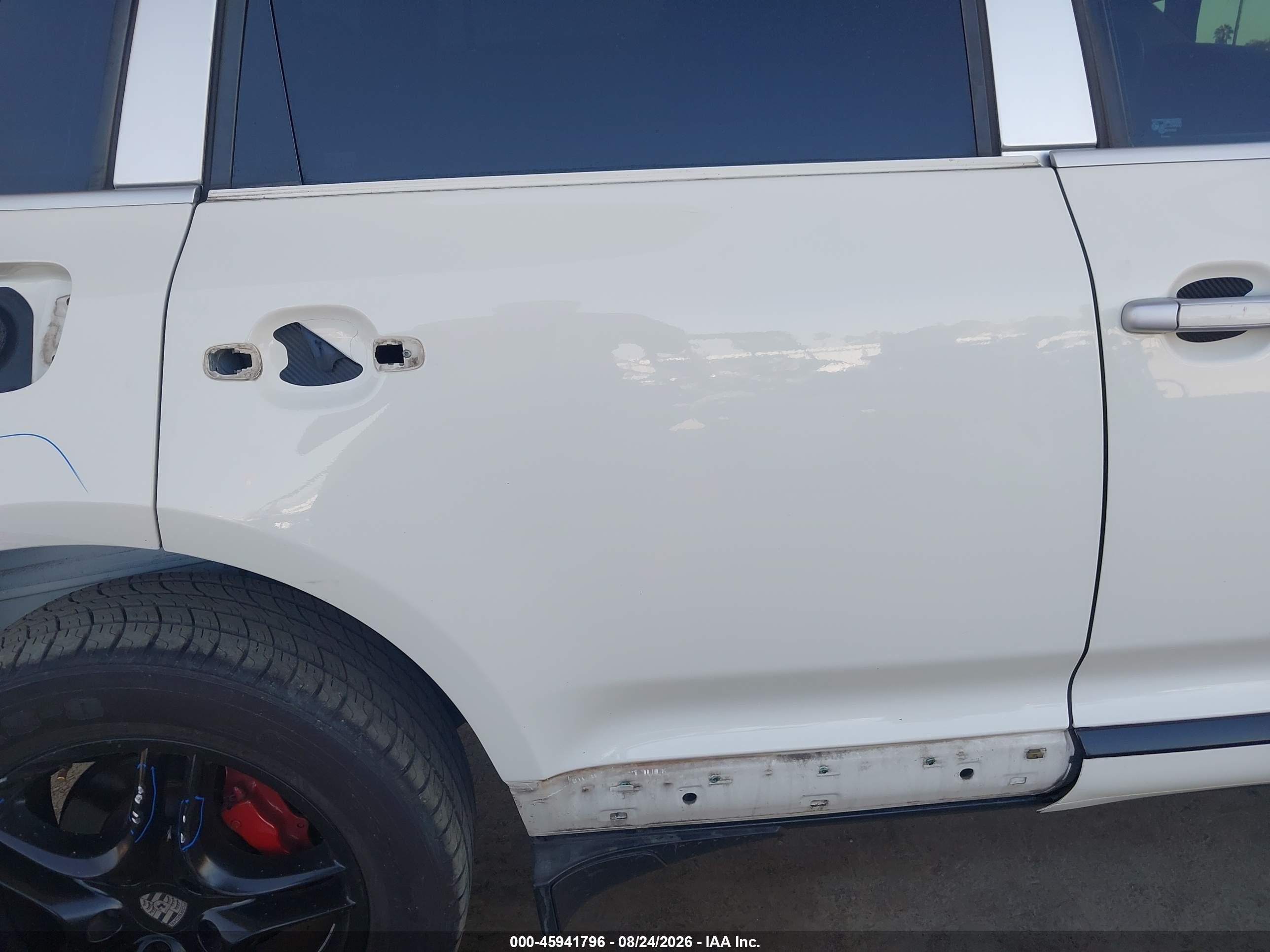 2009 Porsche Cayenne   White vin: WP1AA29P09LA04637