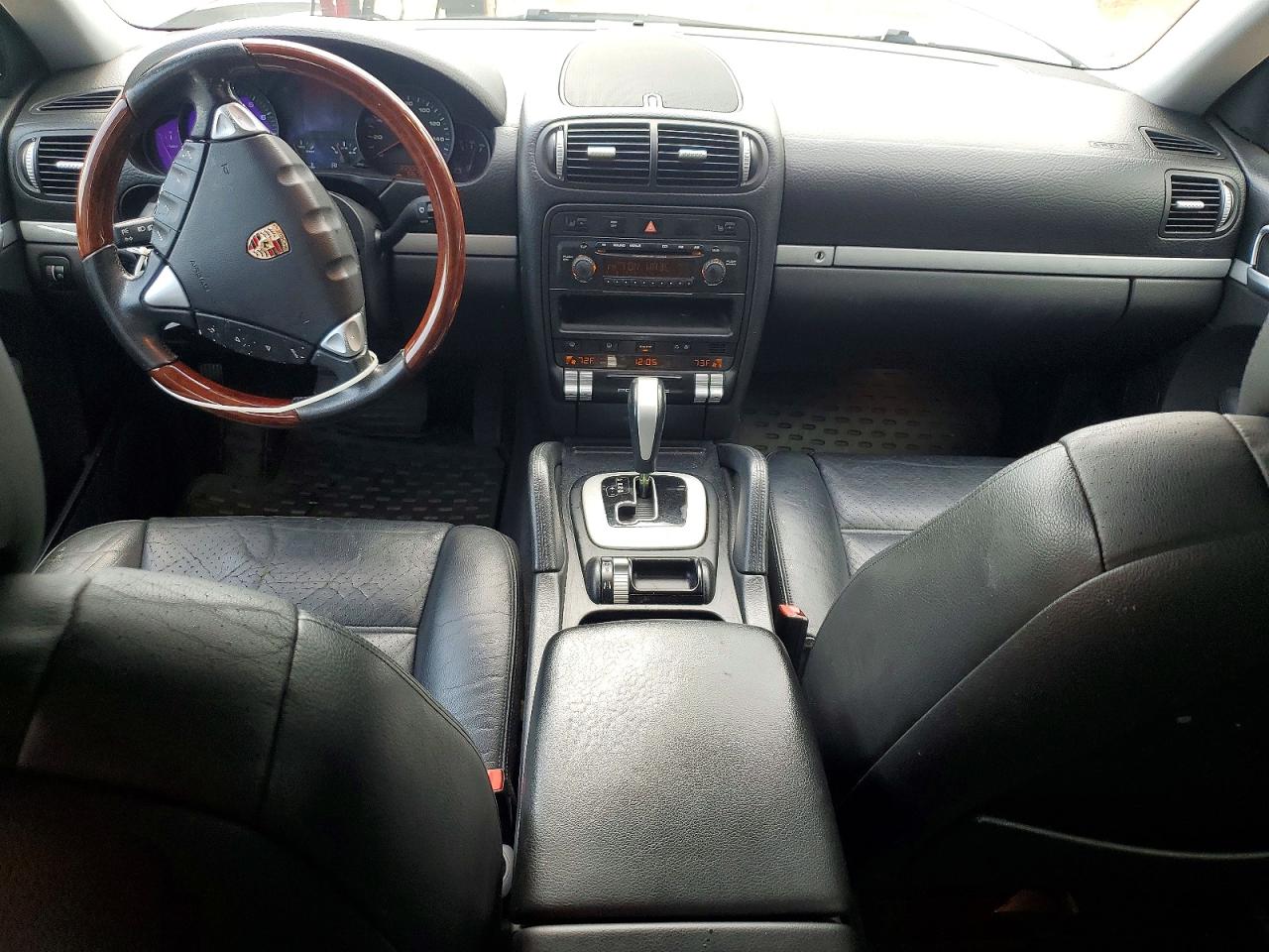 2004 Porsche Cayenne Silver vin: WP1AA29P14LA24159