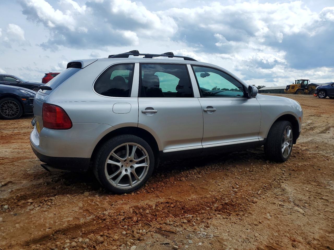 2004 Porsche Cayenne Silver vin: WP1AA29P14LA24159