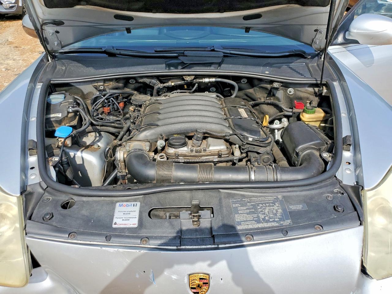 2004 Porsche Cayenne Silver vin: WP1AA29P14LA24159