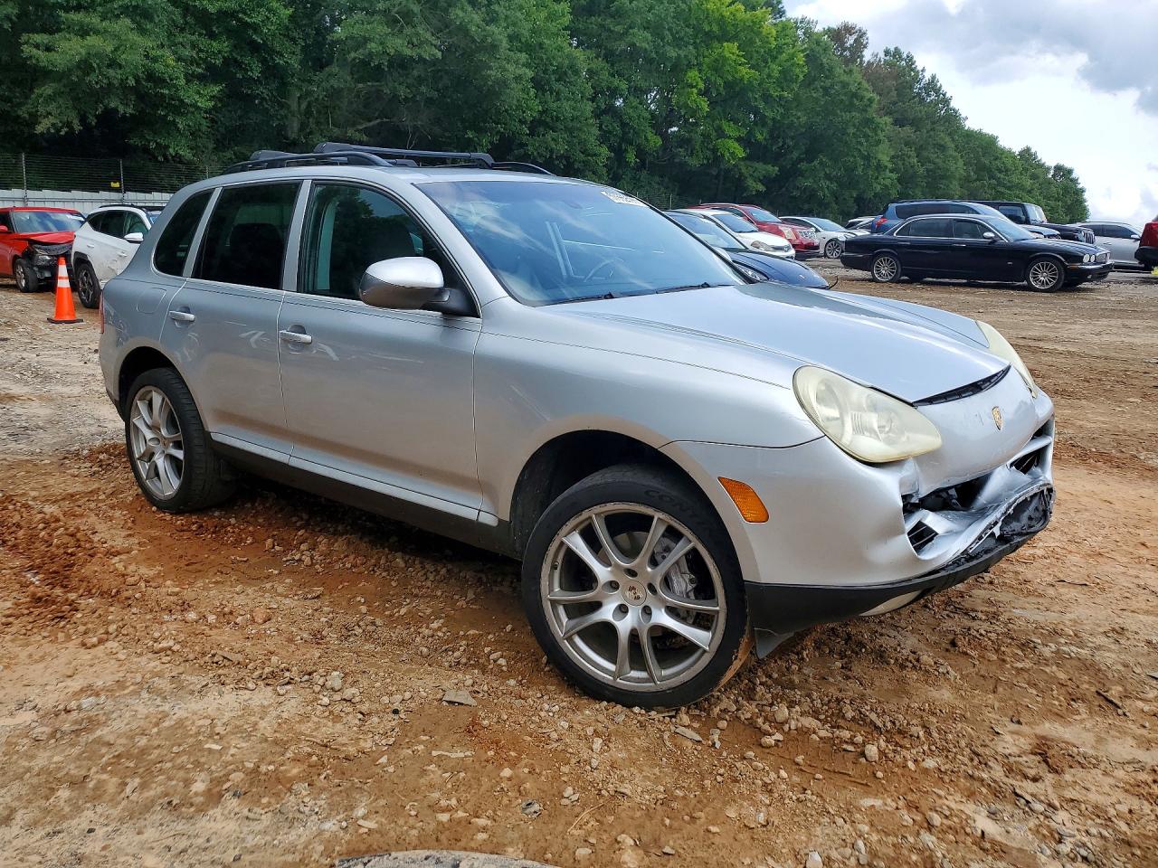 2004 Porsche Cayenne Silver vin: WP1AA29P14LA24159