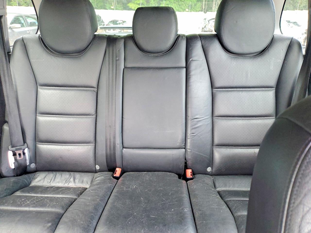 2004 Porsche Cayenne Silver vin: WP1AA29P14LA24159