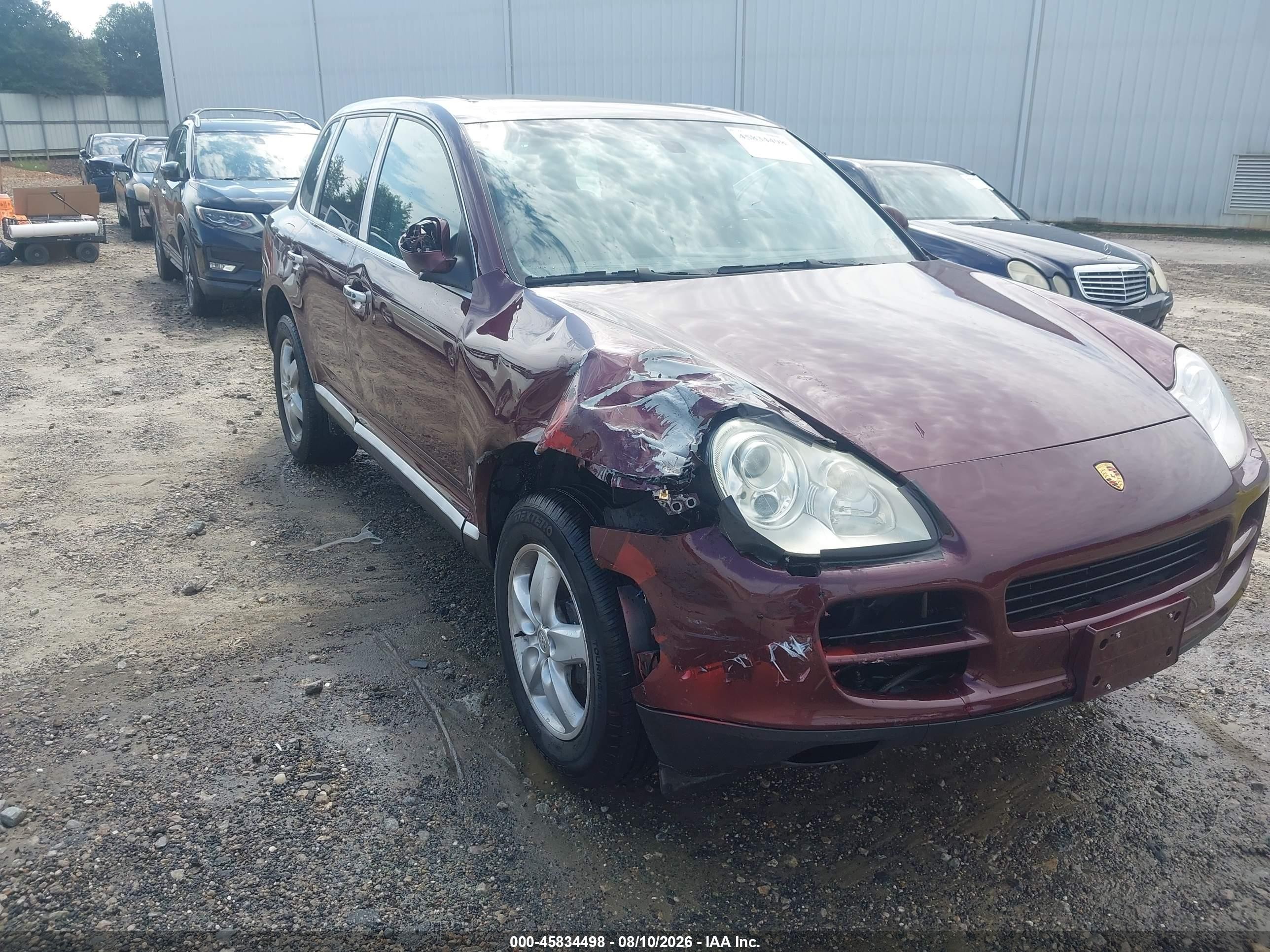 2004 Porsche Cayenne V6 Burgundy vin: WP1AA29P14LA24386