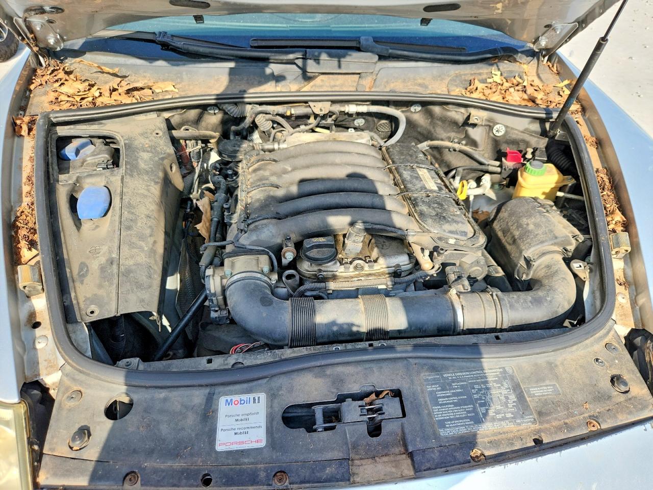 2005 Porsche Cayenne Silver vin: WP1AA29P15LA22090