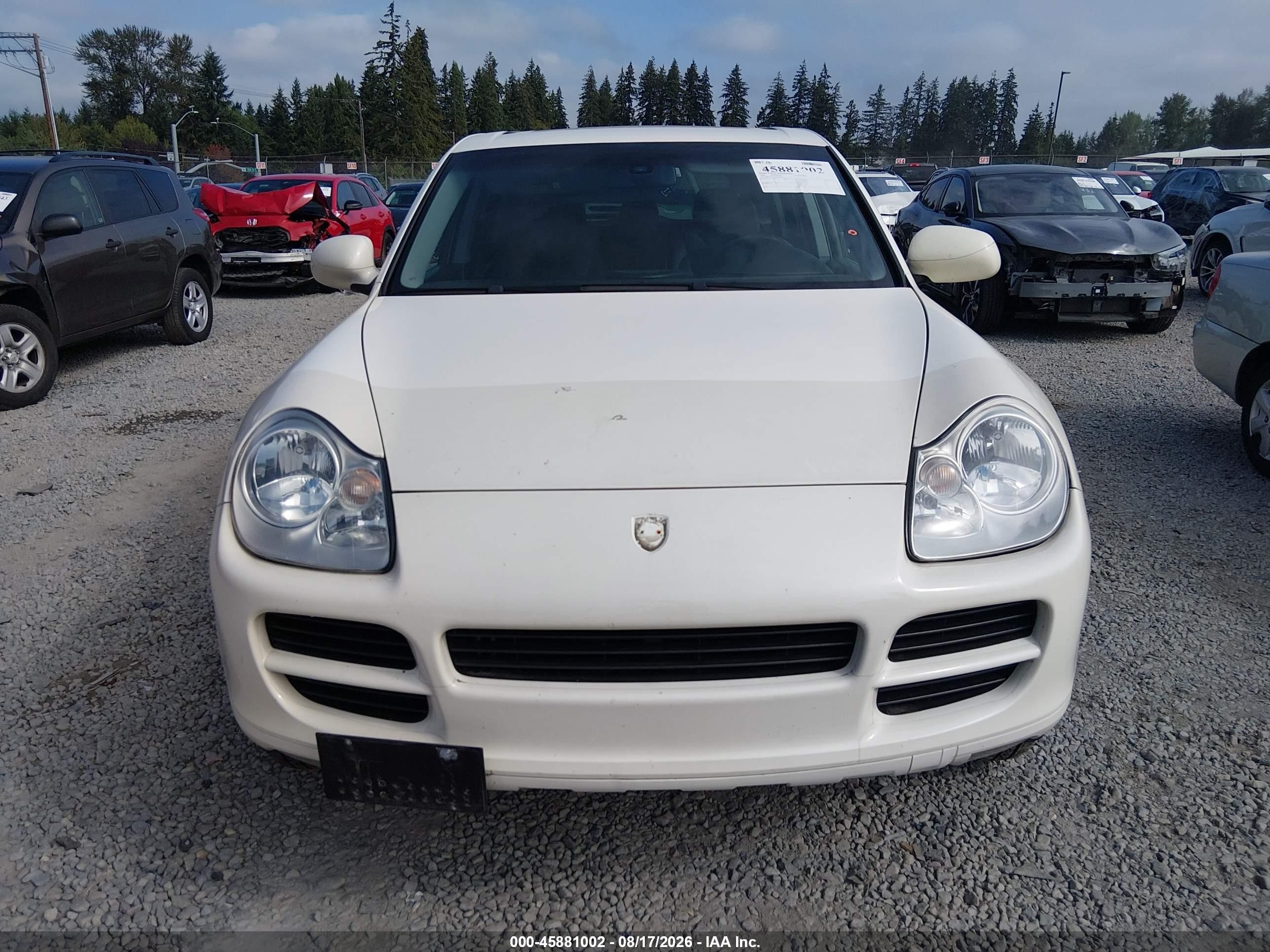 2006 Porsche Cayenne   Белый vin: WP1AA29P16LA26092