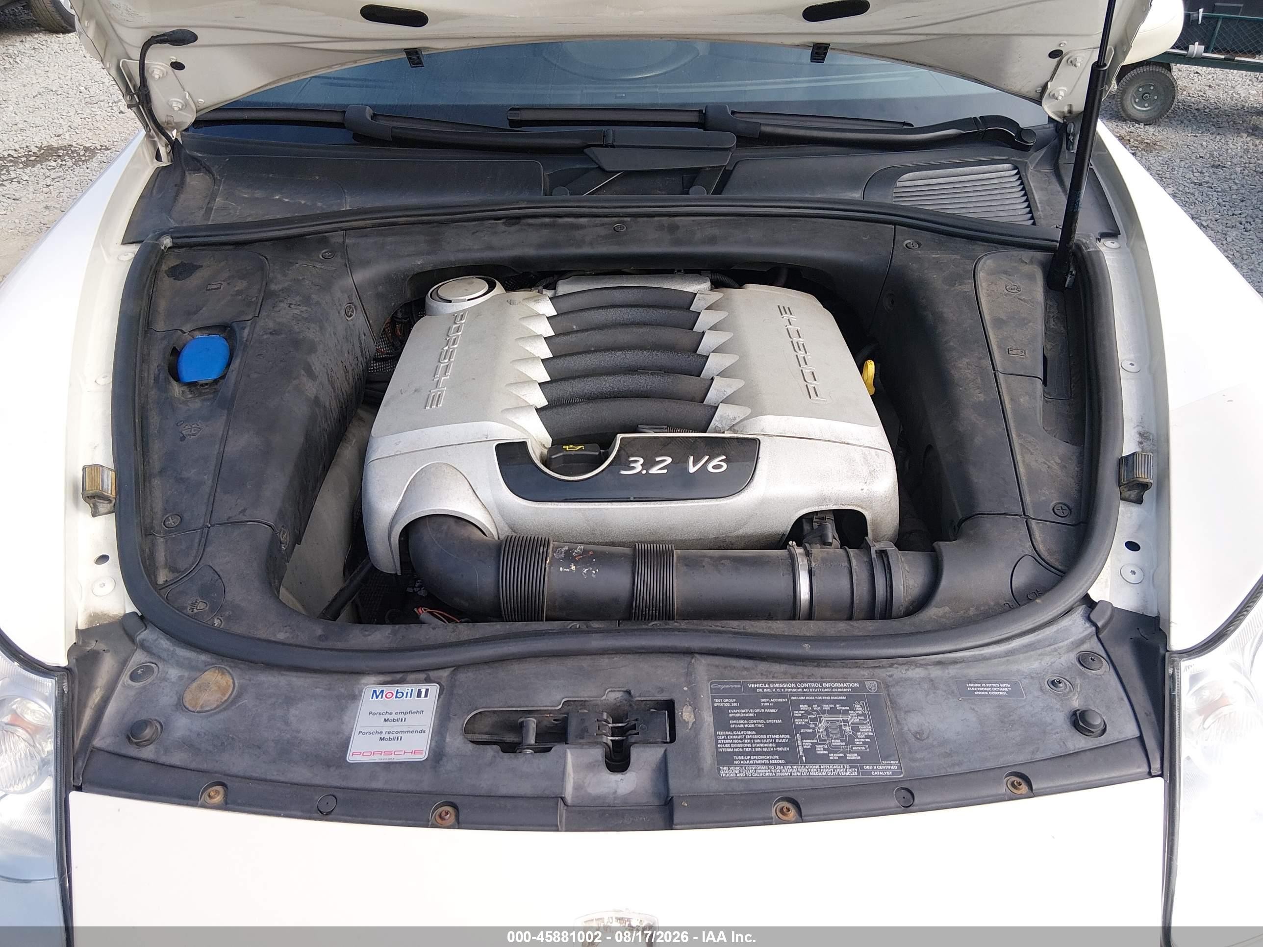 2006 Porsche Cayenne   Белый vin: WP1AA29P16LA26092