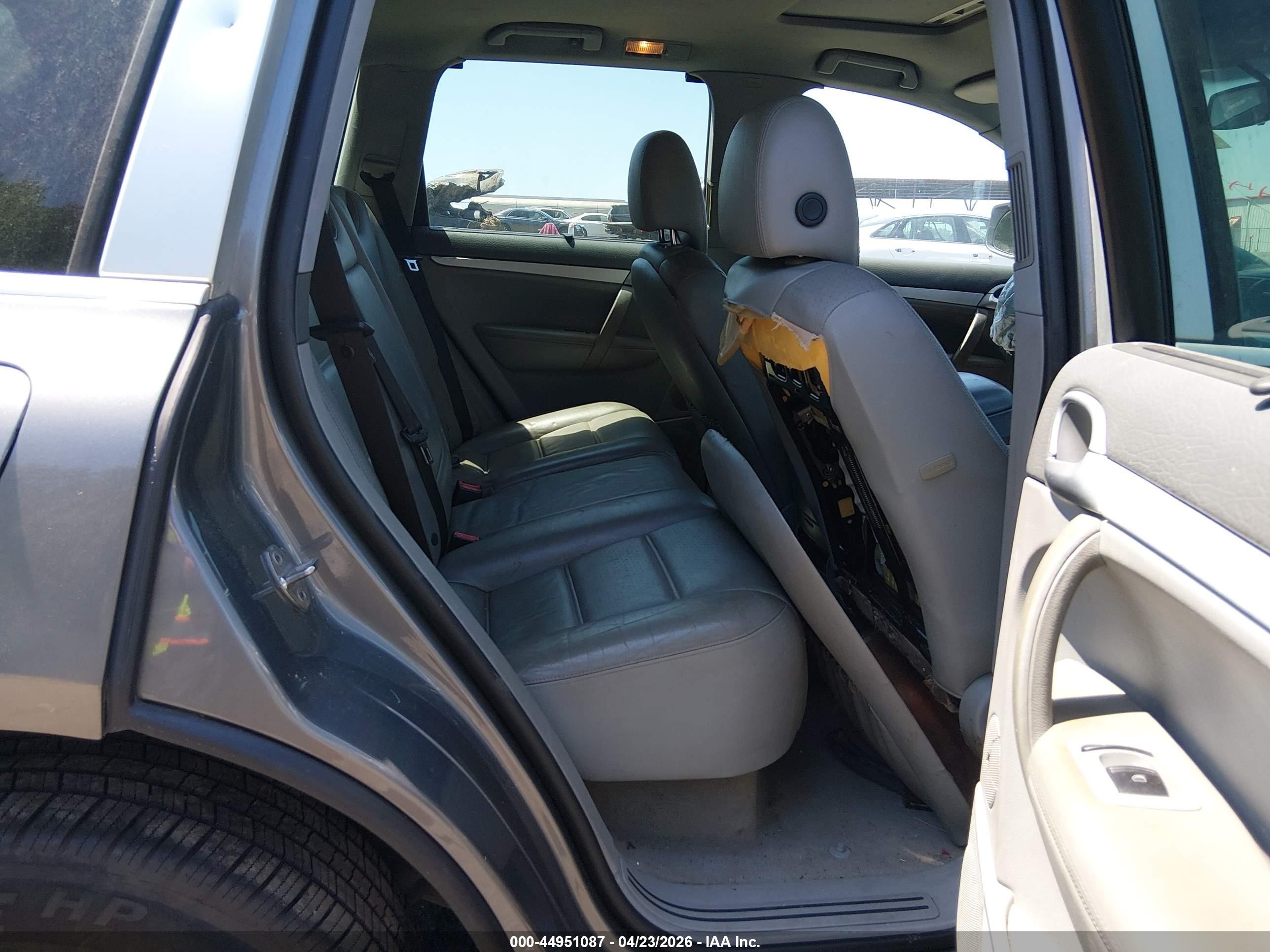 2008 Porsche Cayenne   Gray vin: WP1AA29P28LA12821
